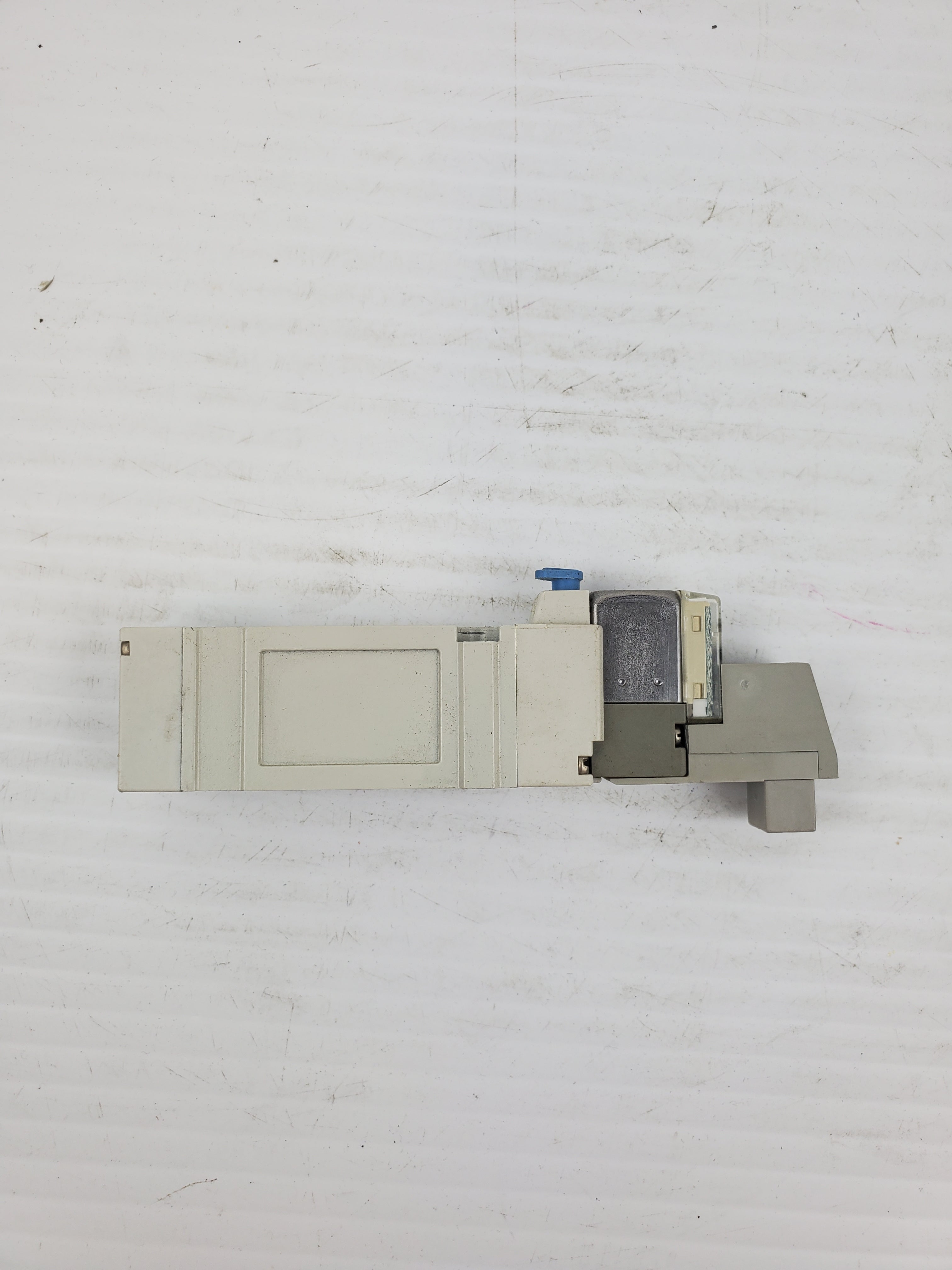 SMC SY5140-5FUE Solenoid Valve 0.15-0.7MPa