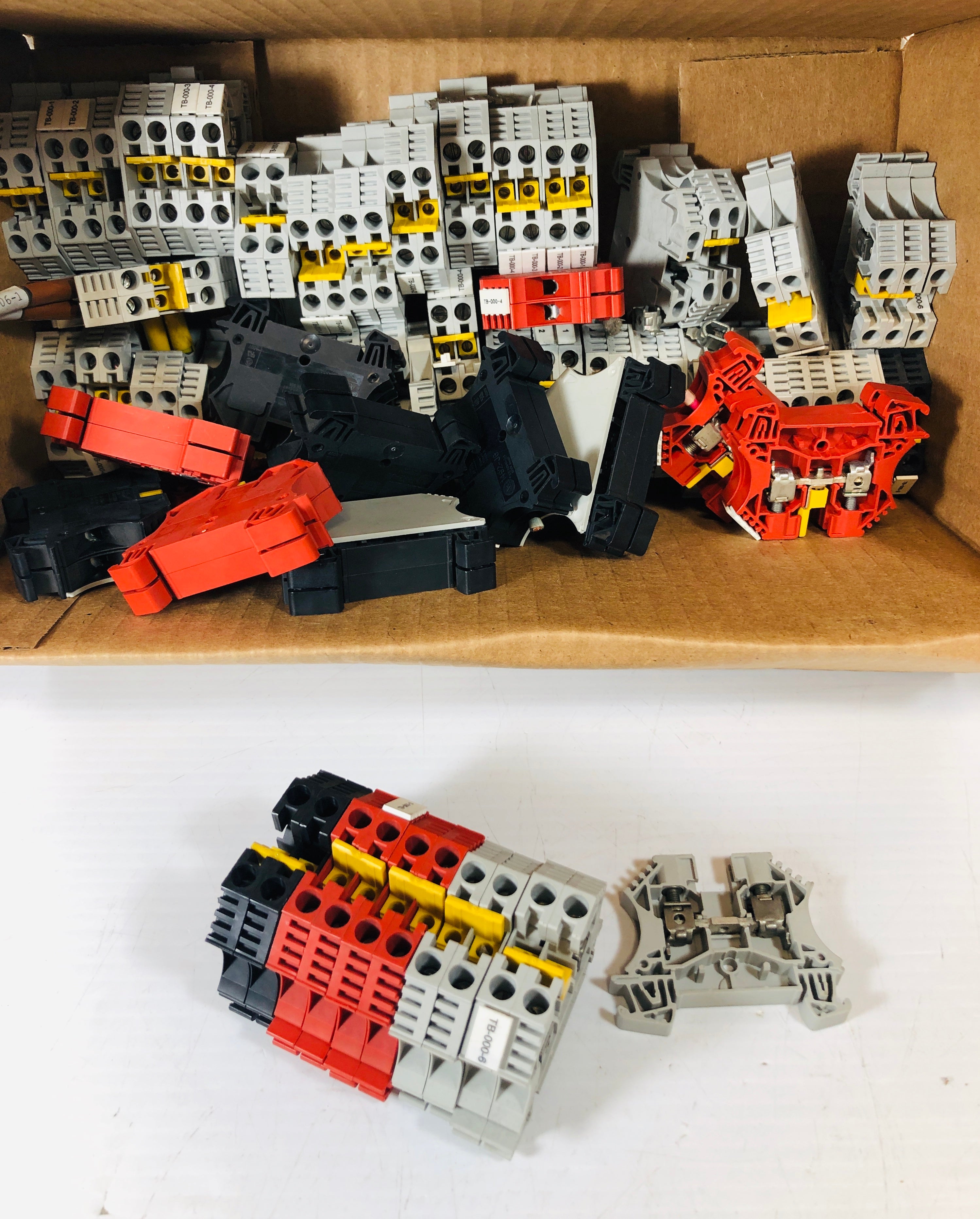 Allen-Bradley 1492-J6 Terminal Block- Lot of 90