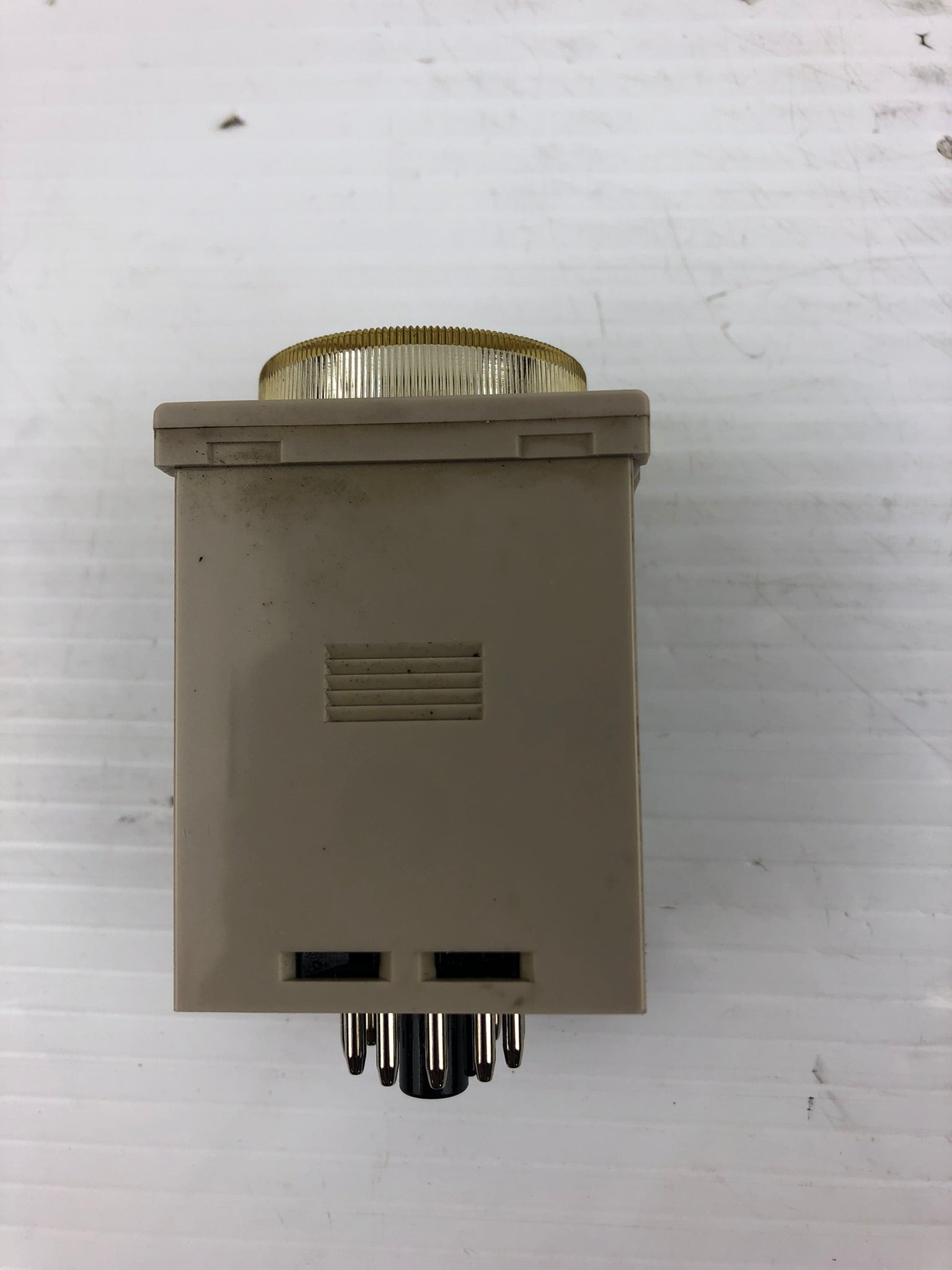 OMRON H3CR-A Timer Switch Type 100 to 240 VAC 50/60Hz 0-1.2 Sec