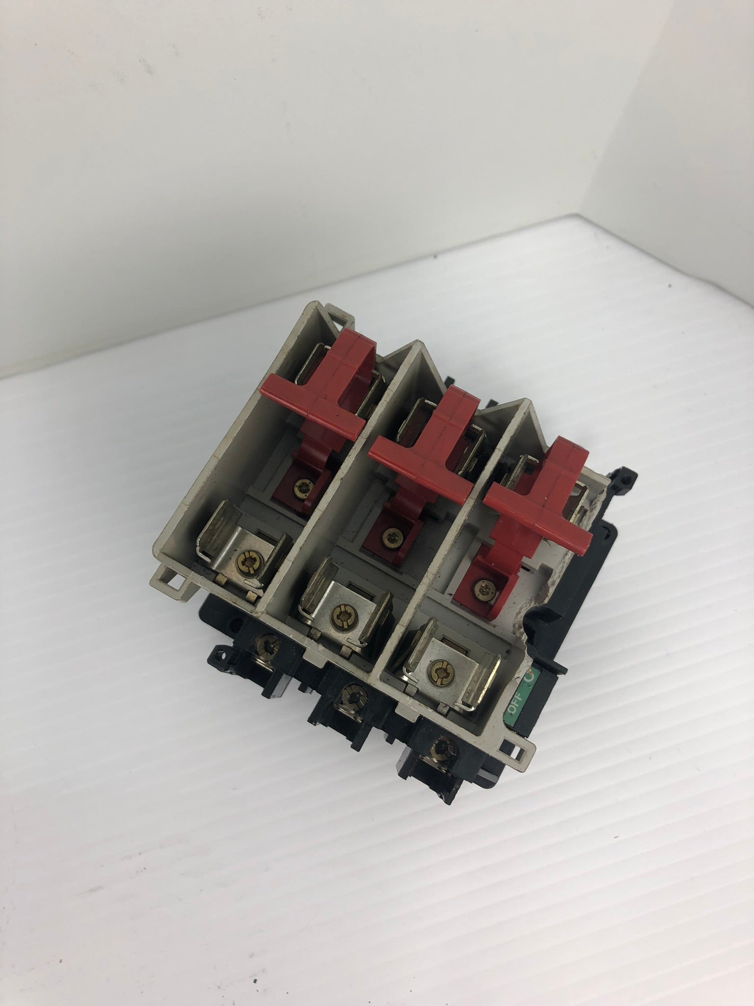 Allen-Bradley 194R-NJ030P3 Series B 3 Pole Disconnect Switch - Broken Grey Case
