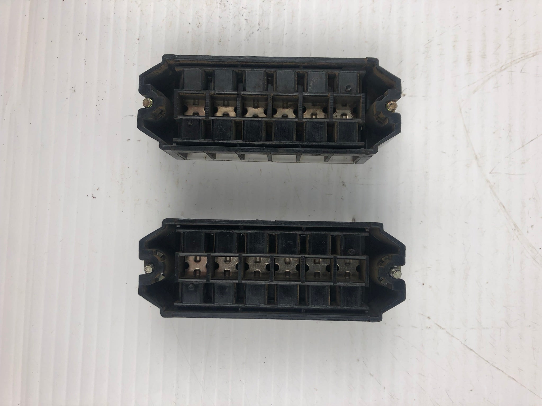 Yoshida Electric JTP30 Terminal Block 30A 6 Pole (Lot of 2)