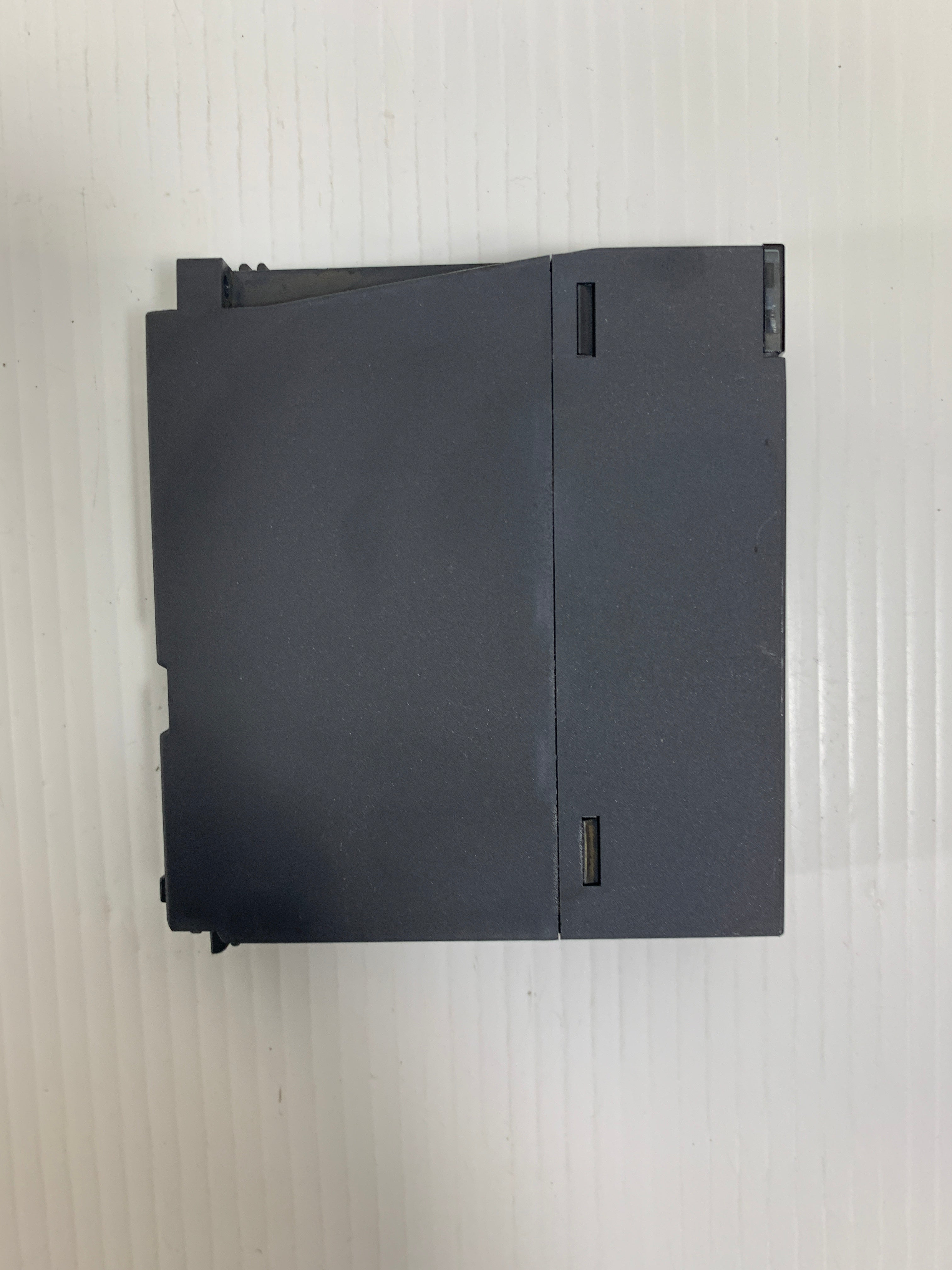 Mitsubishi Melsec-Q QY41P 12/24VDC