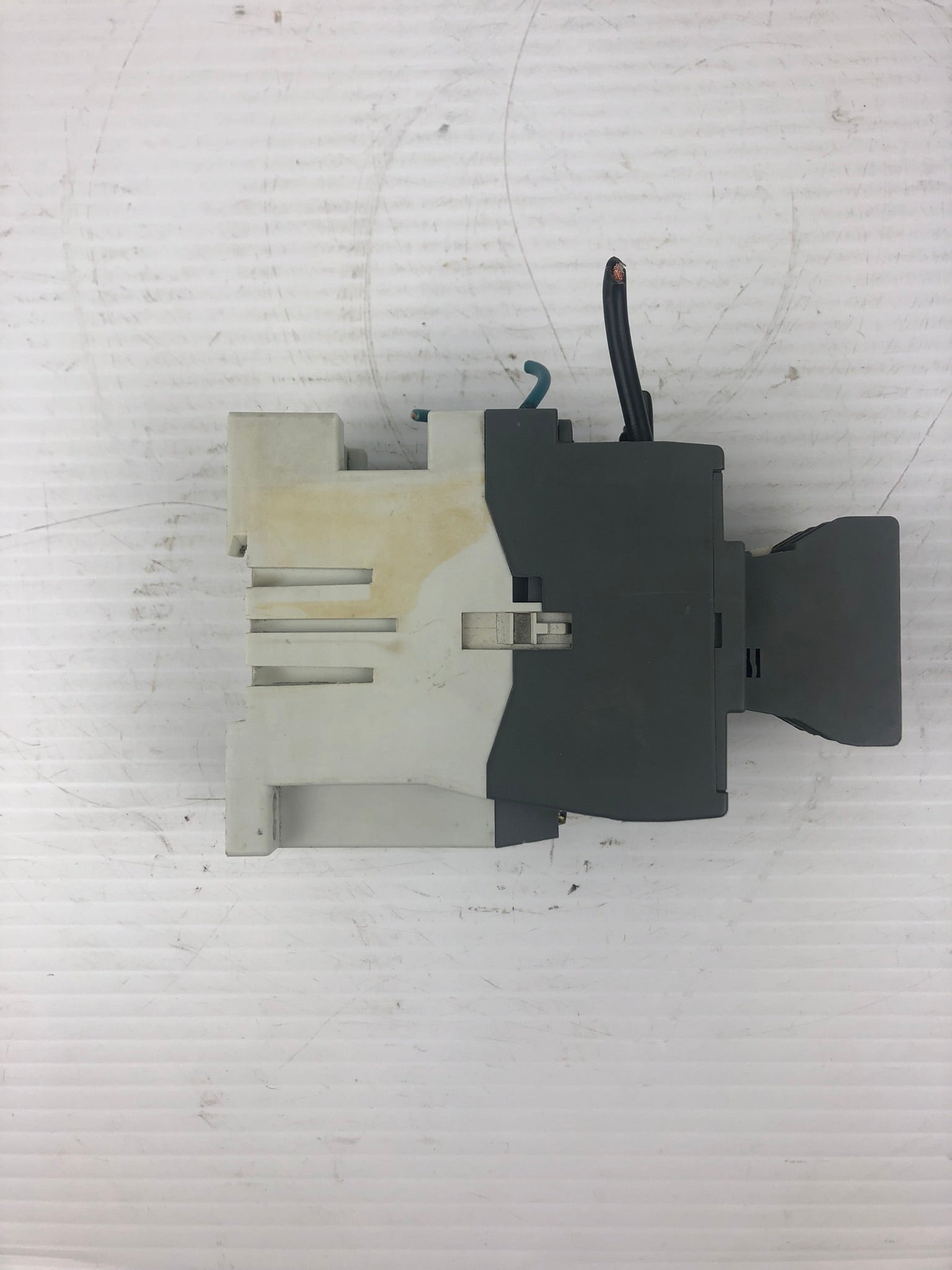 ABB AL26 Contactor with CA5-10 Auxiliary Contact Block 4-Pole