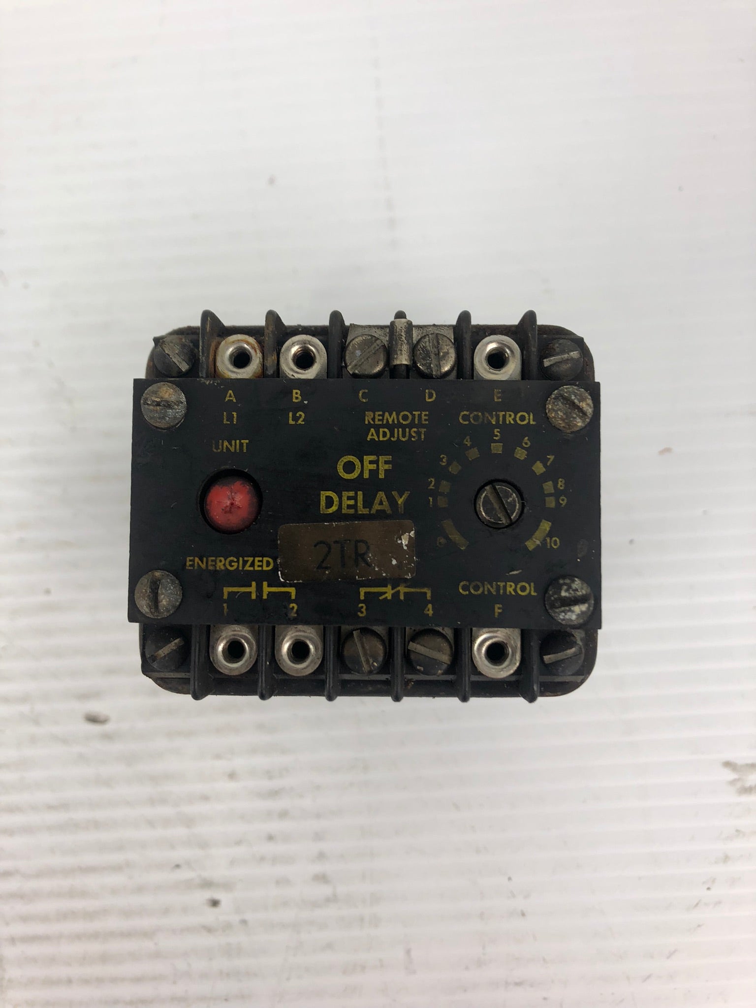 Industrial Solid State Controls 1013-1G2B On Delay Timer Relay 50/60Hz Type 2