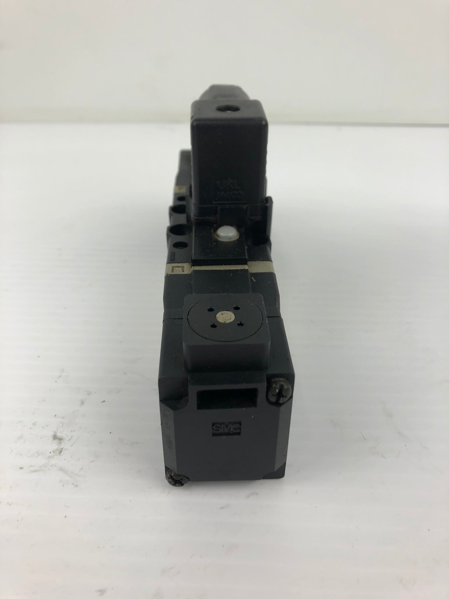 SMC VS7-6-FJG-D-9N Solenoid Valve - with UKL JALCO Connector