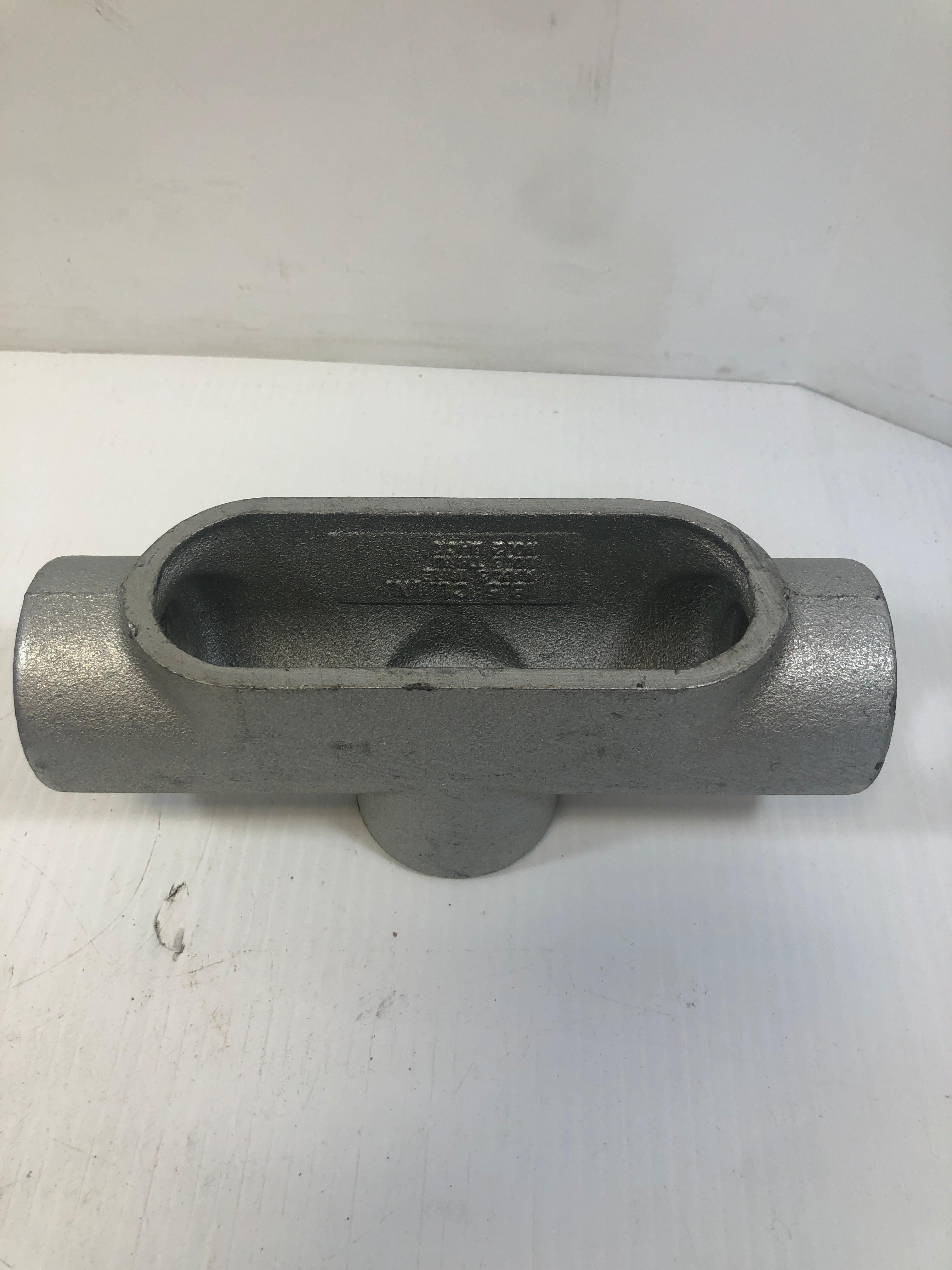 Crouse-Hinds 1-1/4" Conduit Body TB47