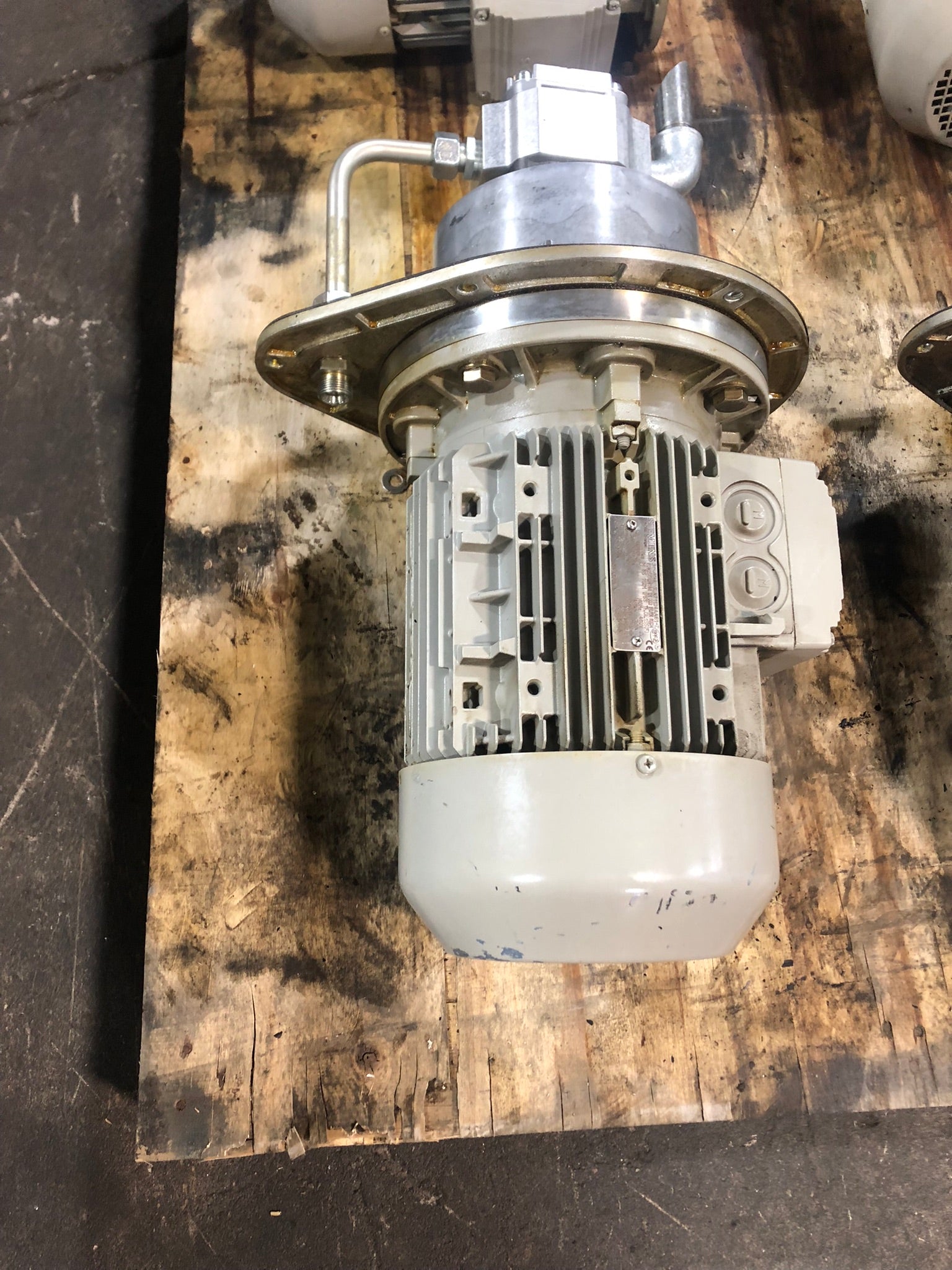 Siemens 1LA71134AA61-Z Motor with Attachment