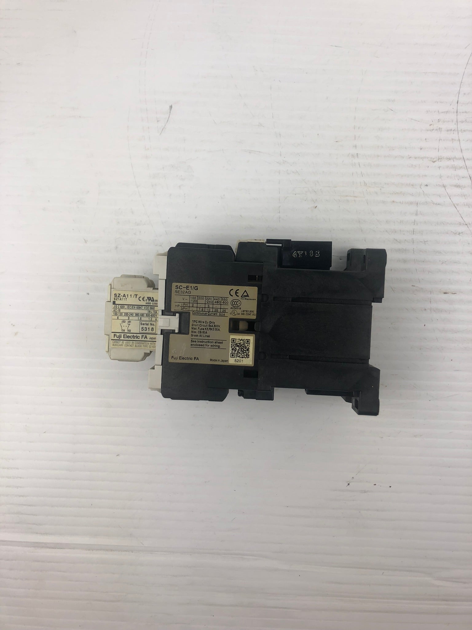 Fuji Electric SC-E1/G SE32AG Contactor Fuji SZ-A11/T Auxiliary SZ-Z31 Coil