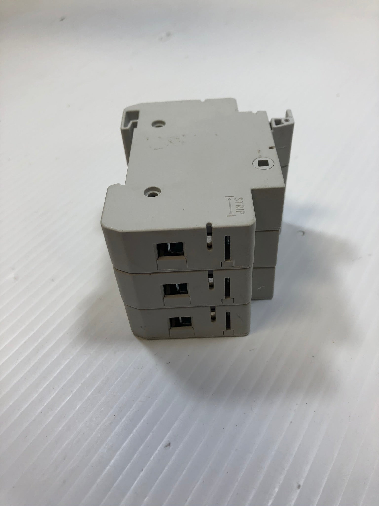 Cooper Bussmann Class CC CHCC Modular Fuse Holder 3P 30A 600V