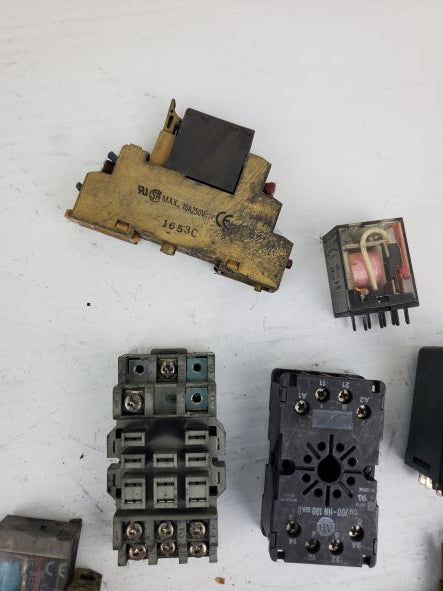 Mixed lot of Relays and Sockets