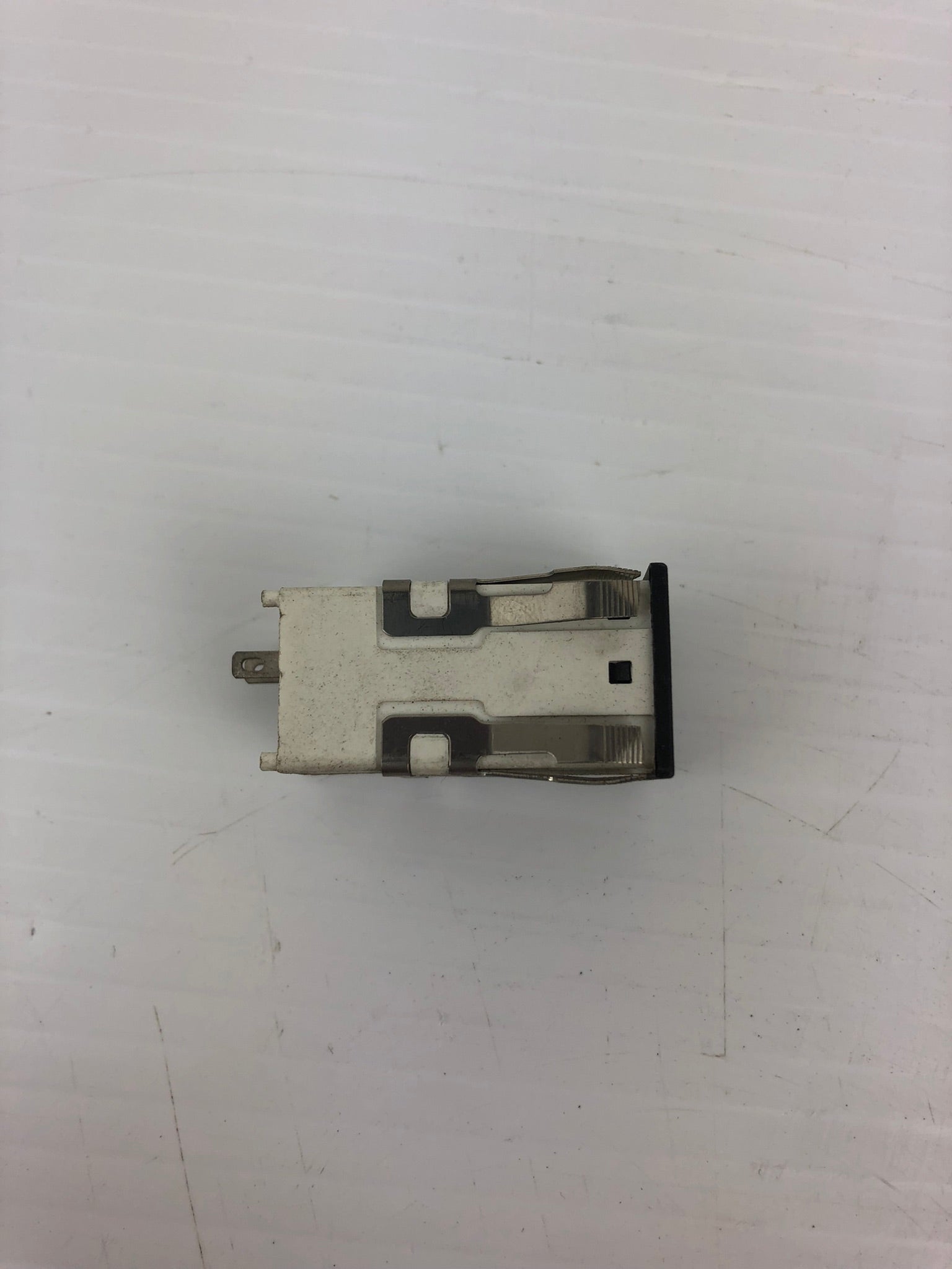 Micro Switch 8717 AML 41 Series Lamp 28V (Lot of 2)