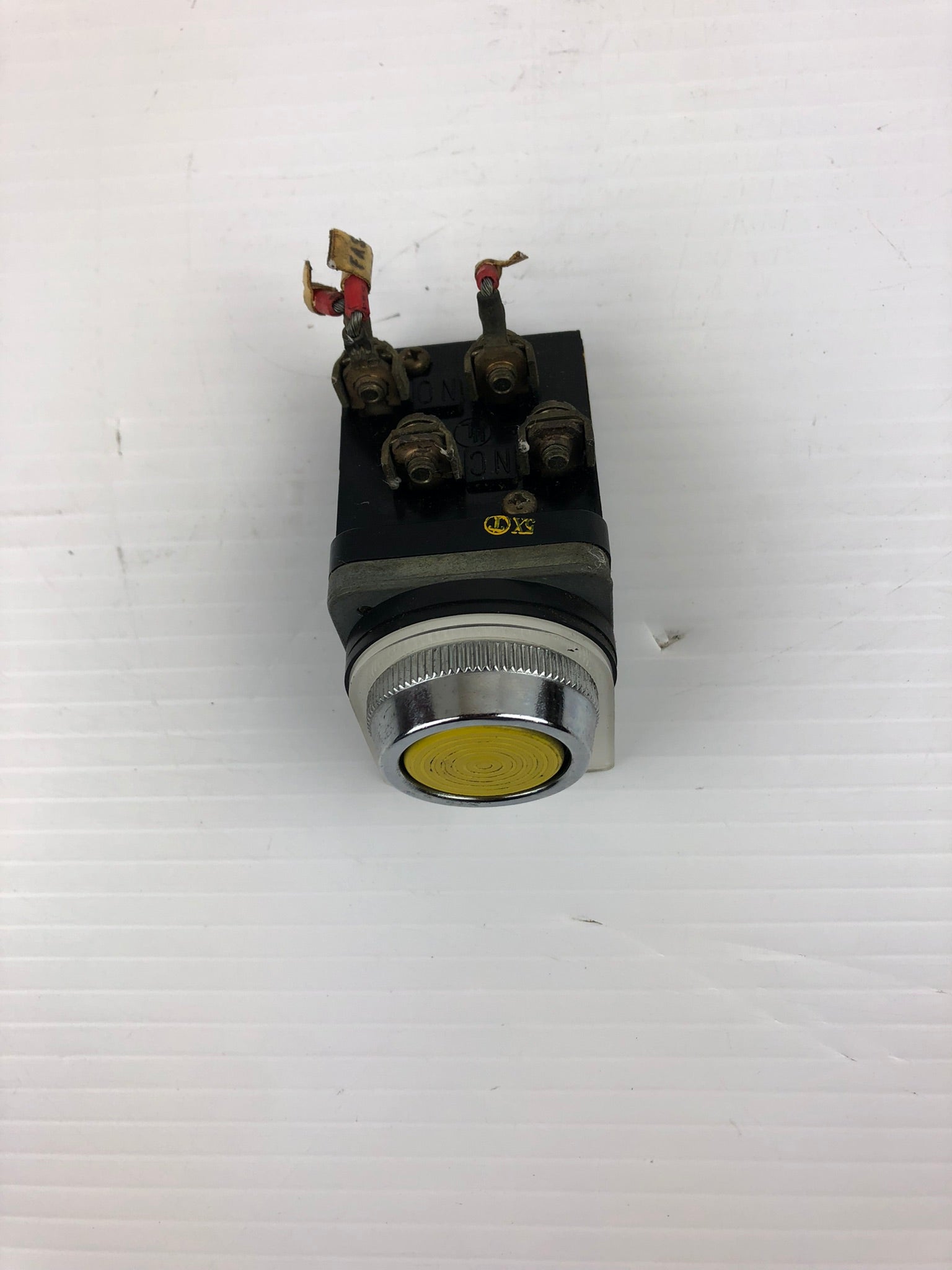 Fuji 70C-IA Pushbutton Yellow 600VAC "Faster"