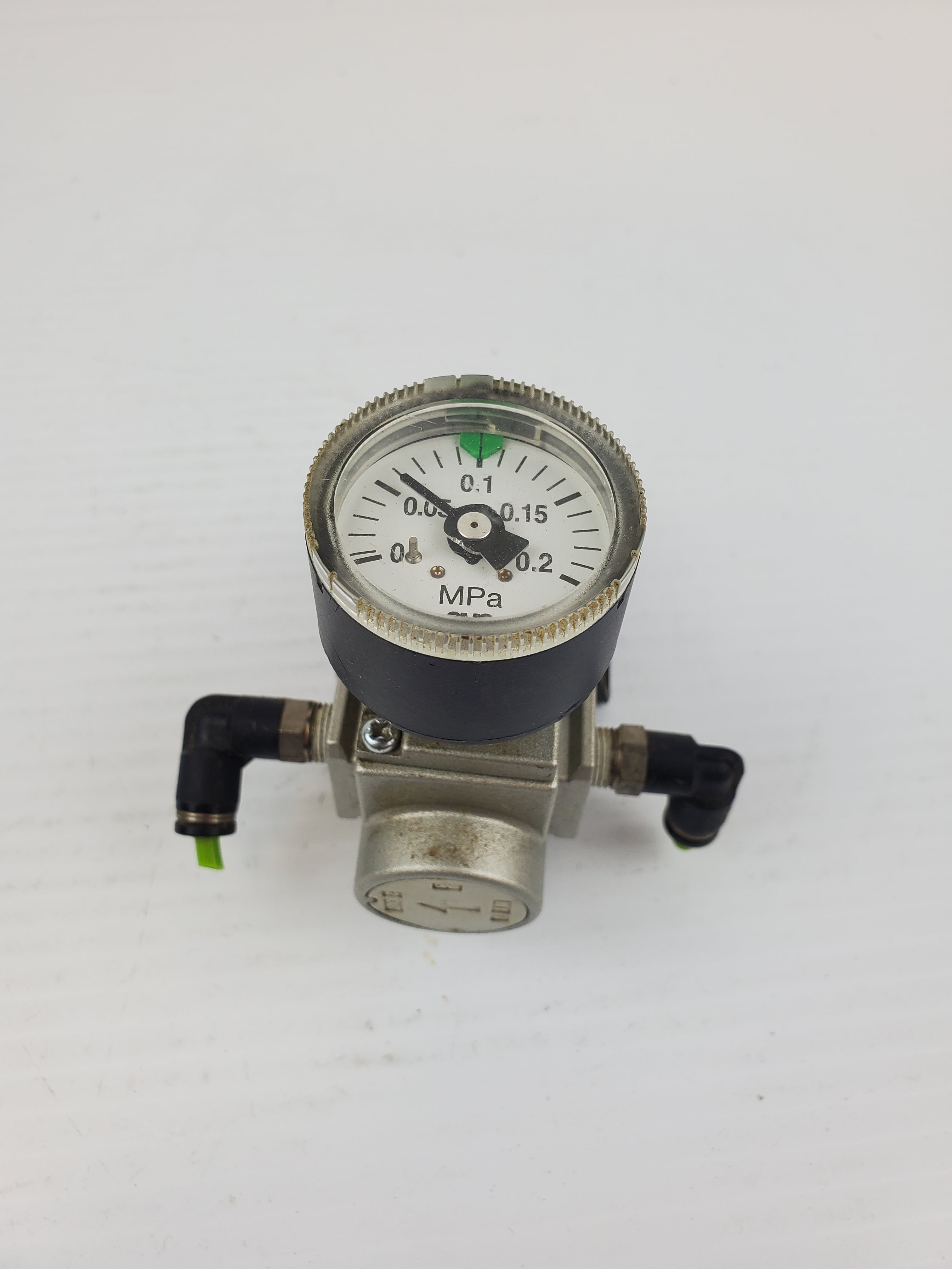 SMC AR20K-01 Pneumatic Regulator With Gauge Set Press 0.05 - 0.85MPa