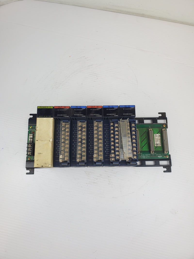 Toyopuc THR-5643 8 Slot Selector Base With Power, Output and Input Modules