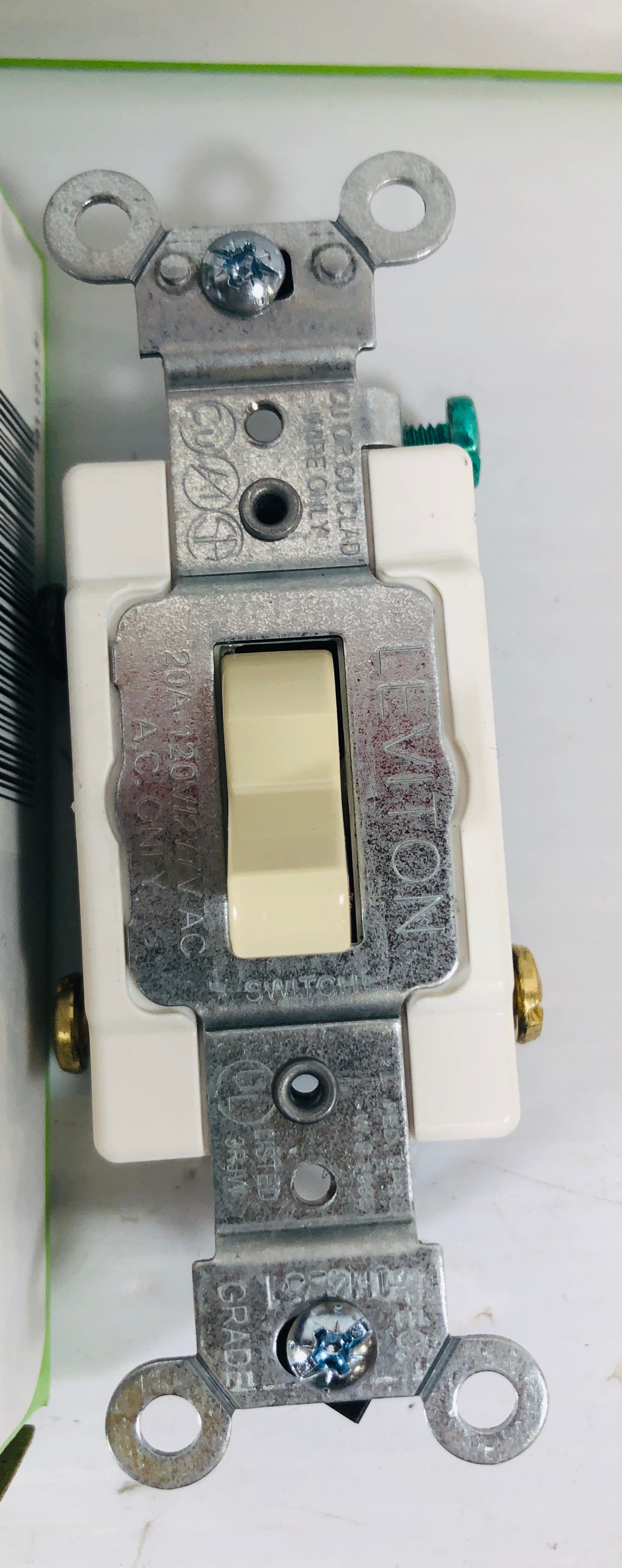 Leviton 3-Way Toggle 1223-SI (Lot of 5)