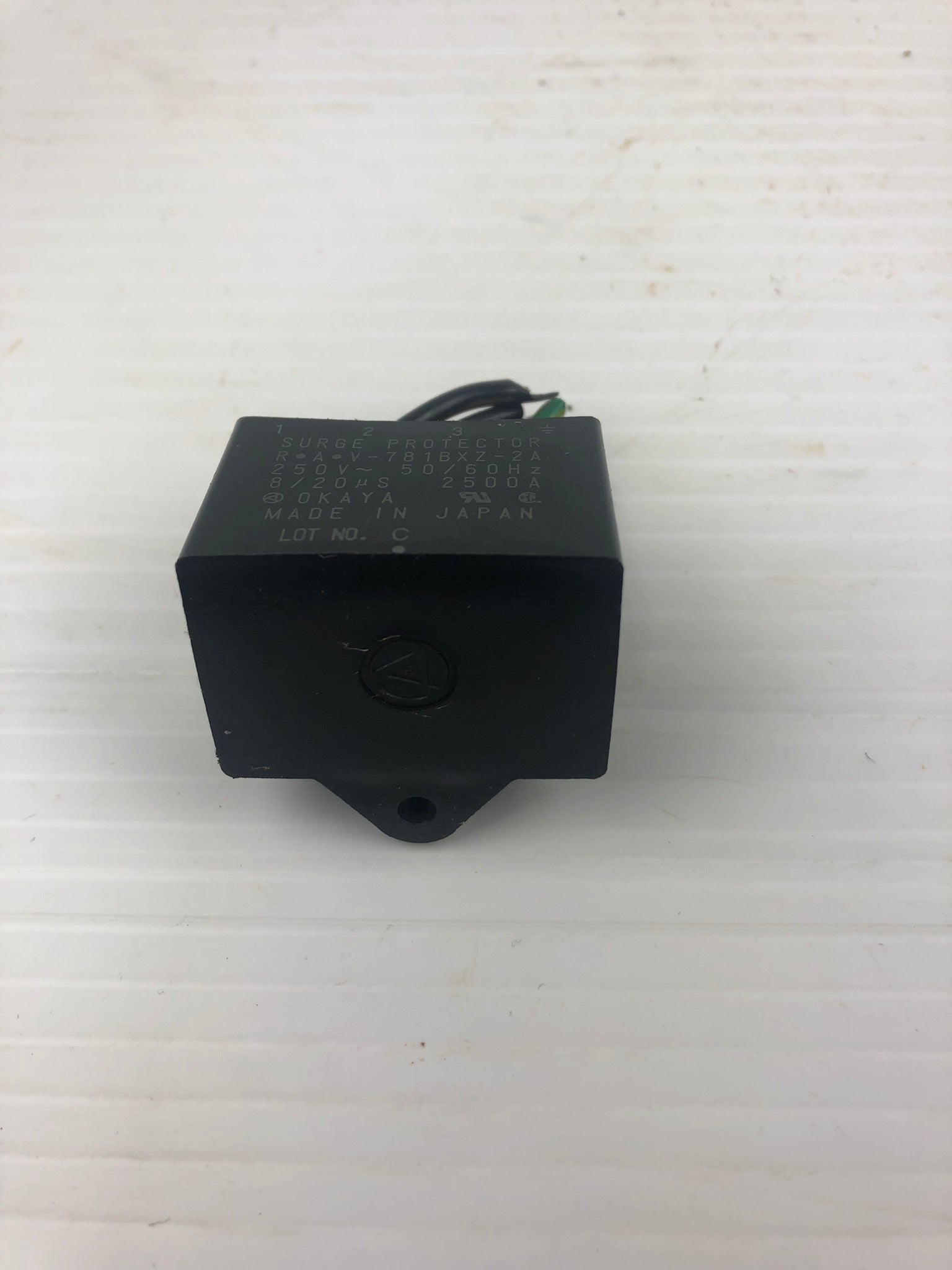 Okaya RAV 781BXZ-2A Surge Protector 250V 50/60 Hz