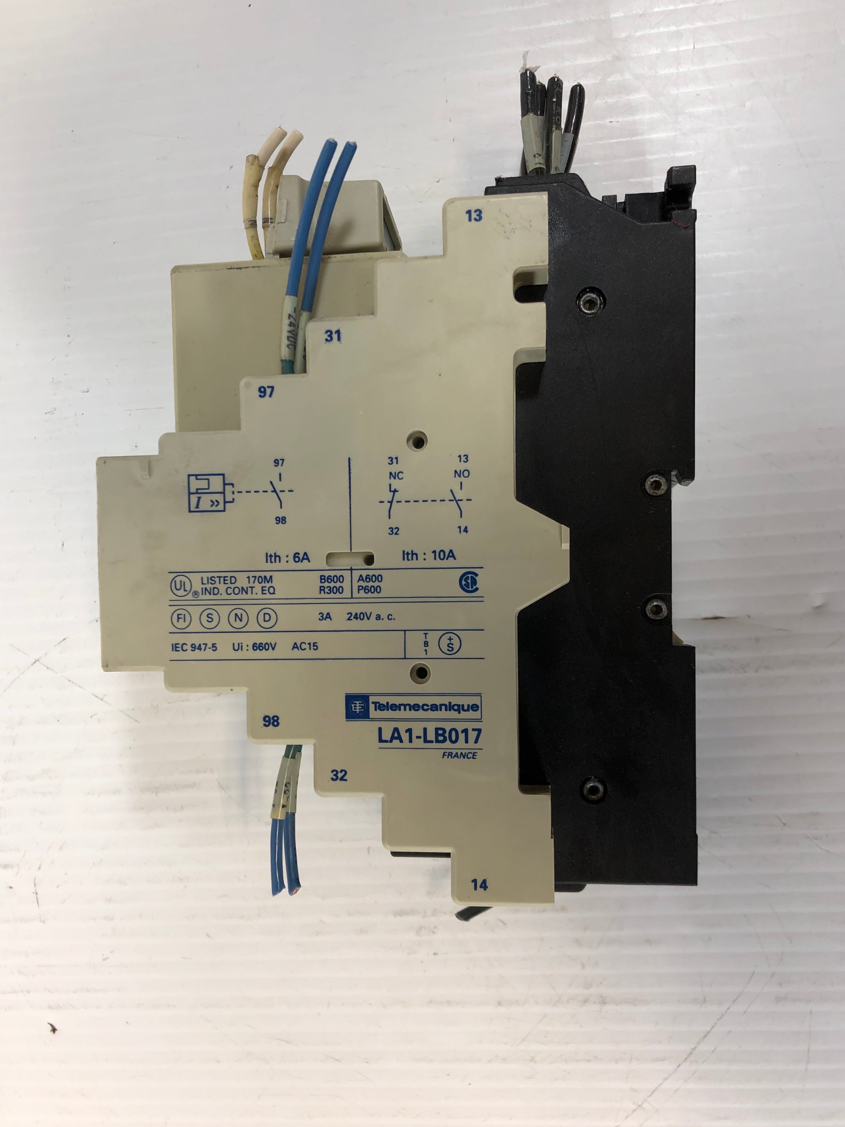 Telemecanique LD1-LB030 Integral 18 LA1-LB017 Motor Starter