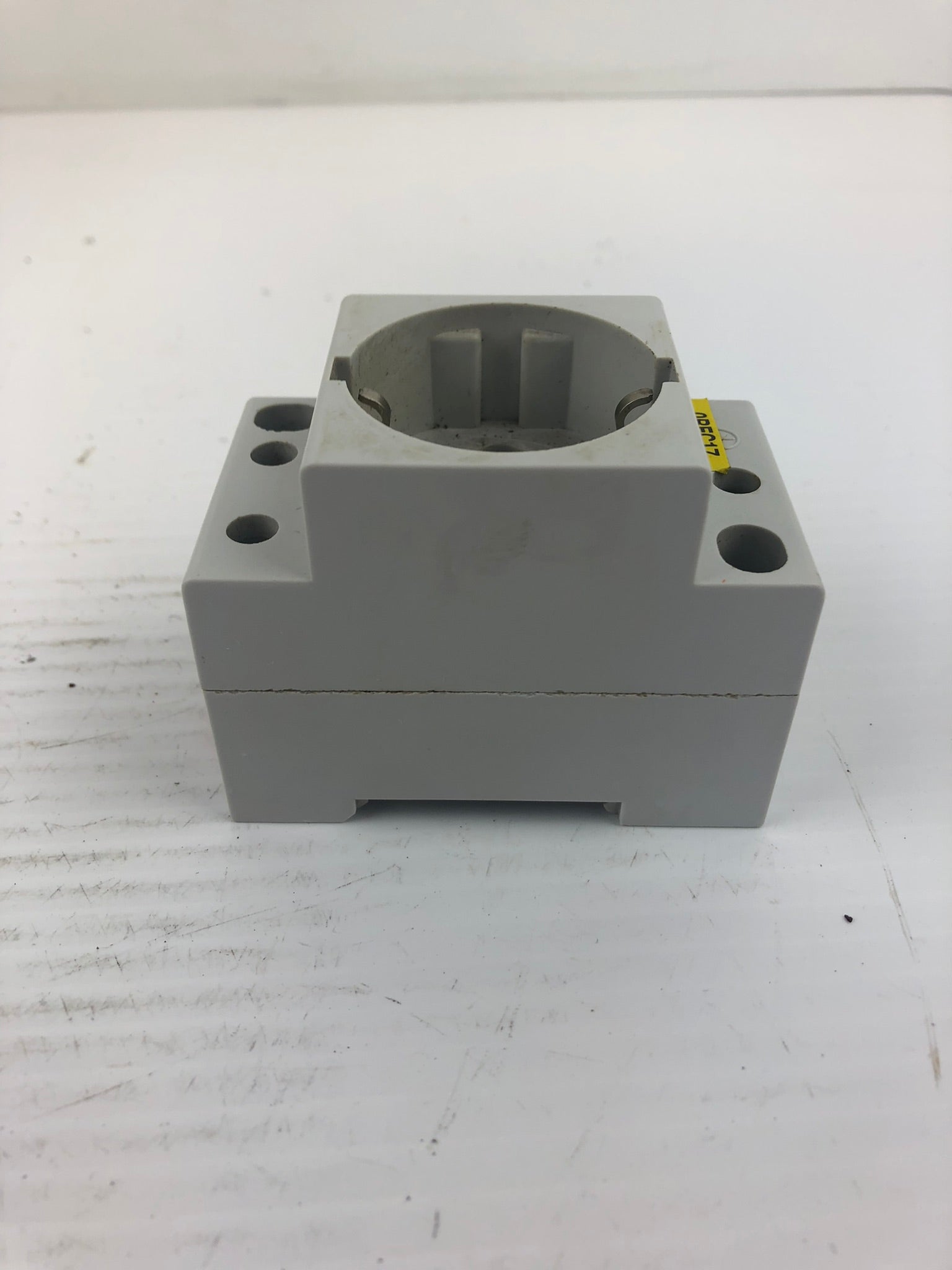 Lindner 1893 Socket Outlet 10-16/250V