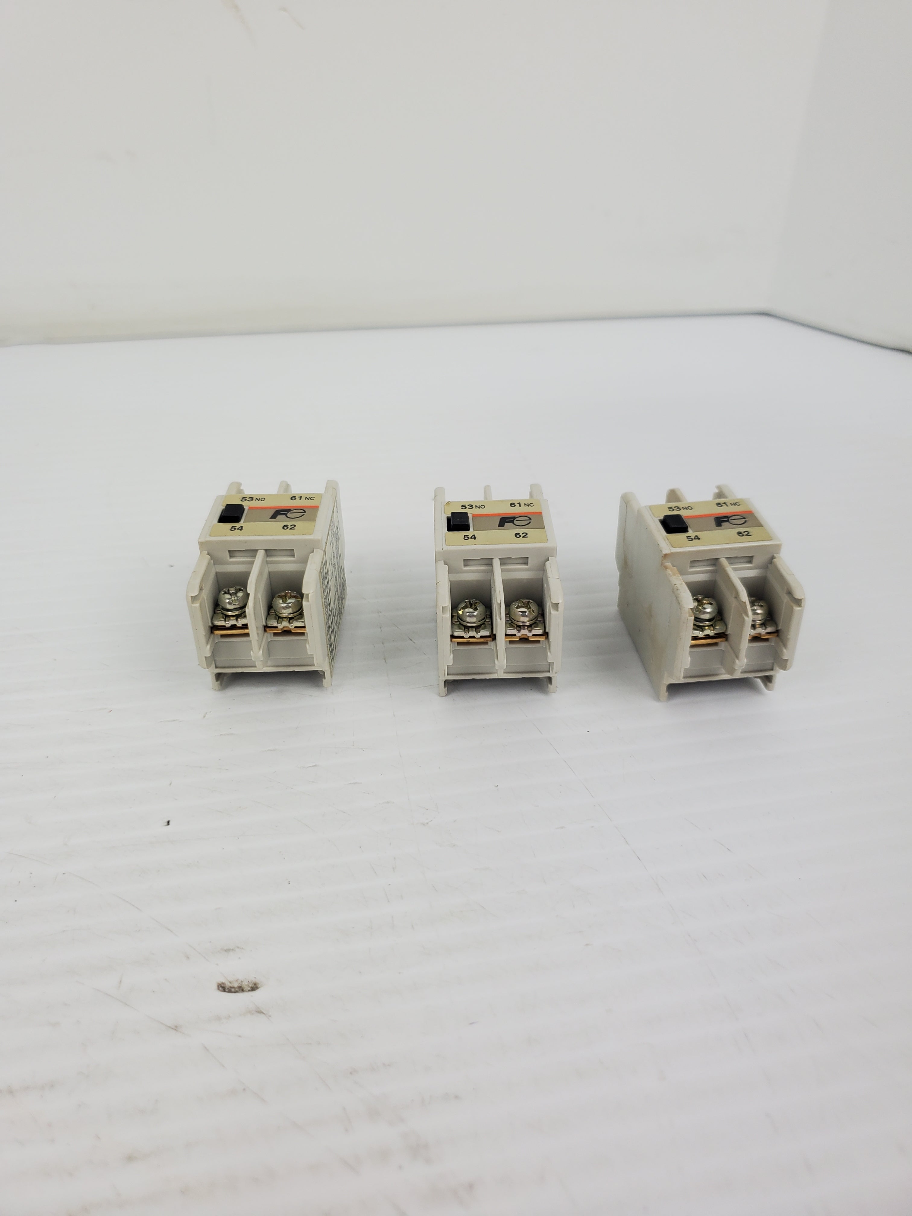 Fuji Electric SZ-A11 Auxiliary Contact Block SZ1A11 - Lot of 3