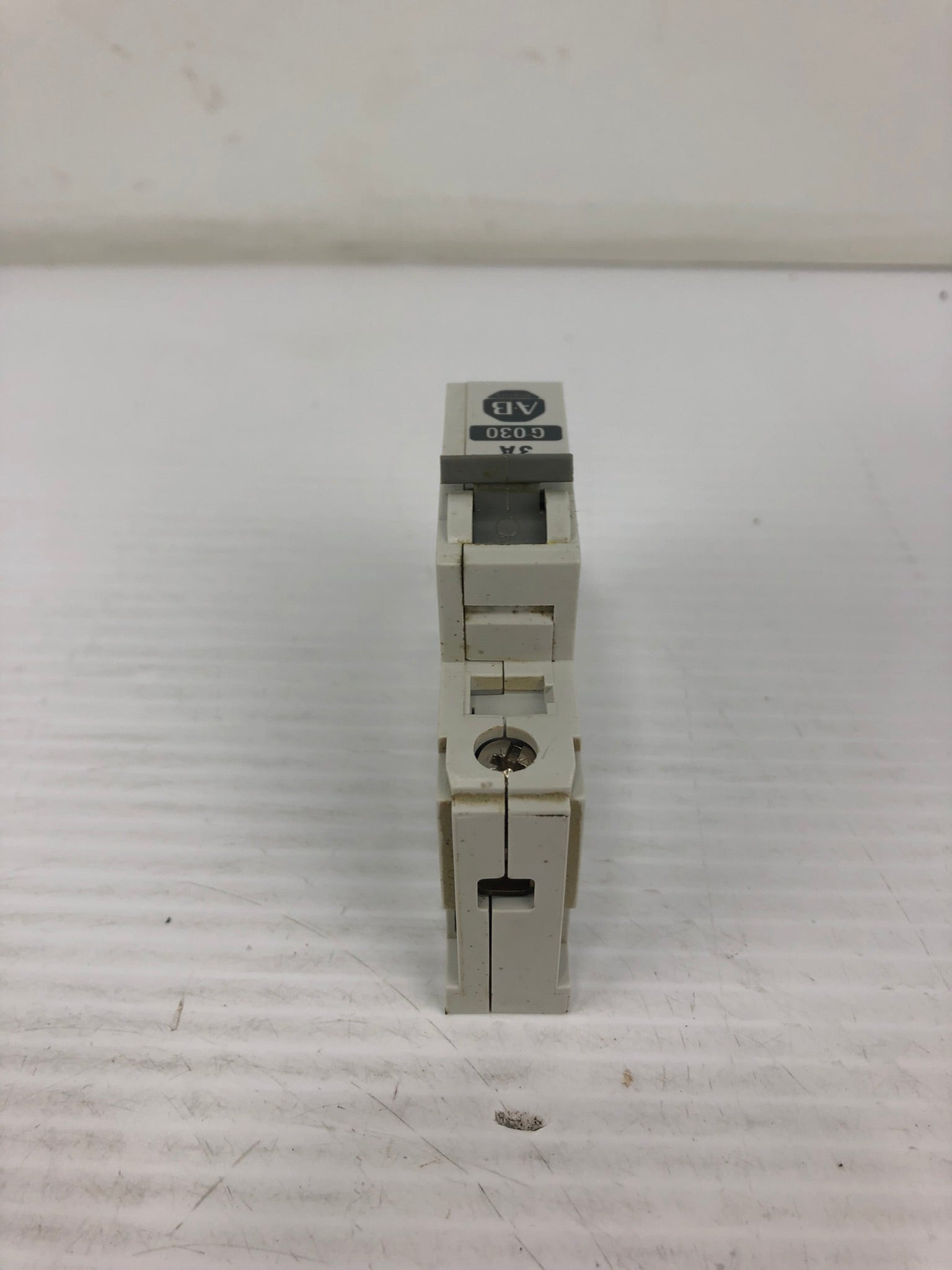 Allen-Bradley 1492-CB1 G030 Series Circuit Breaker 3A