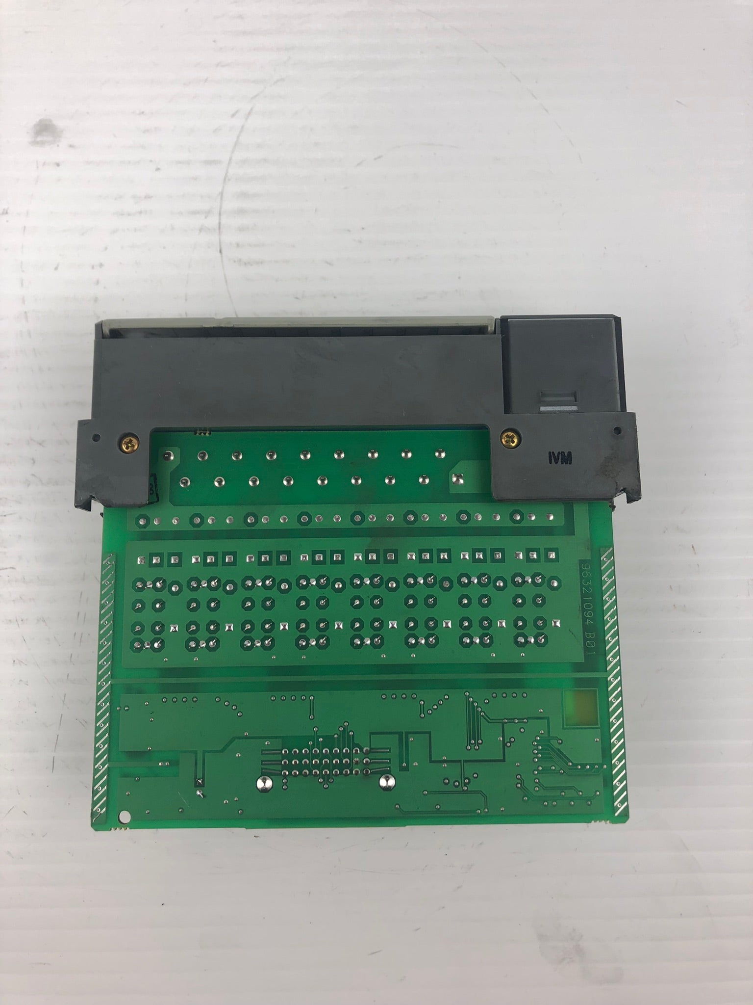 Allen-Bradley 1746-0B16 Series D Output Module SLC 500 (with Cover)