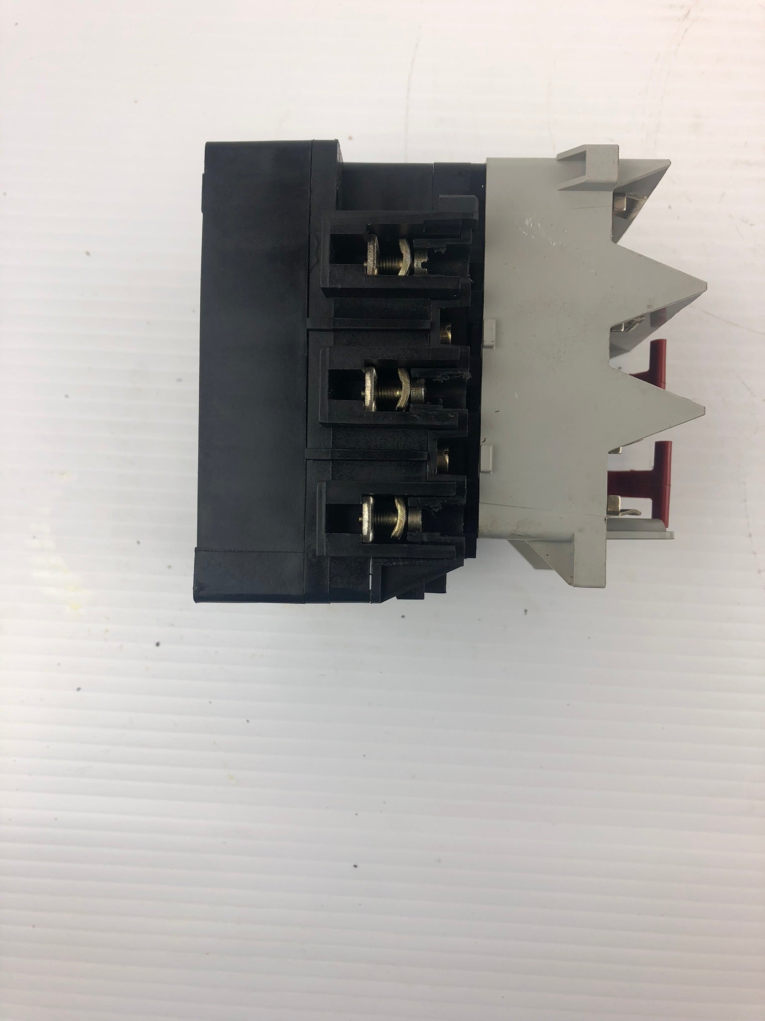 Allen-Bradley 194R-NJ030P3 Fuse Series B 3-Pole Molded Case Switch - Broken Pc