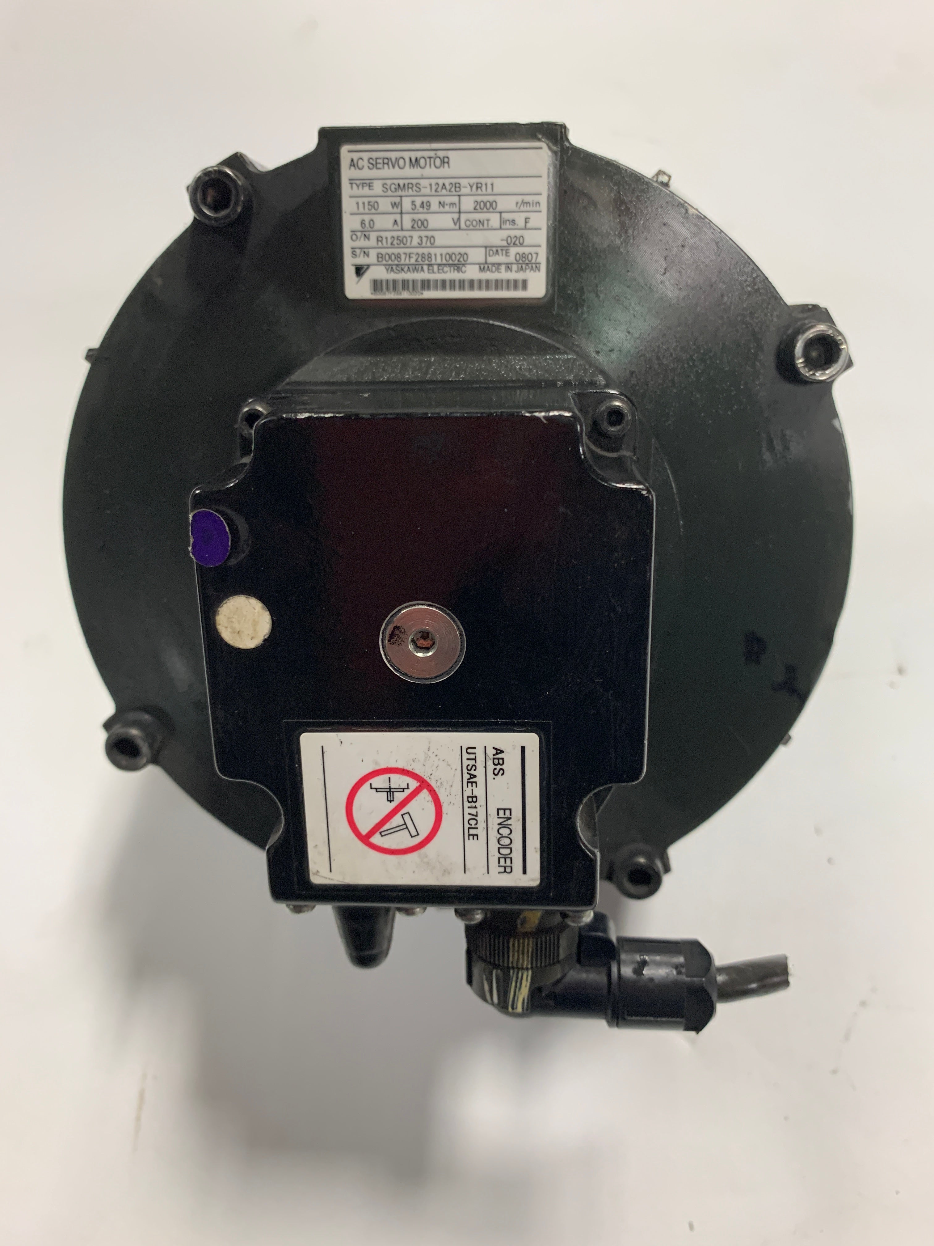 Yaskawa SGMRS-12A2B-YR11 Servo Motor