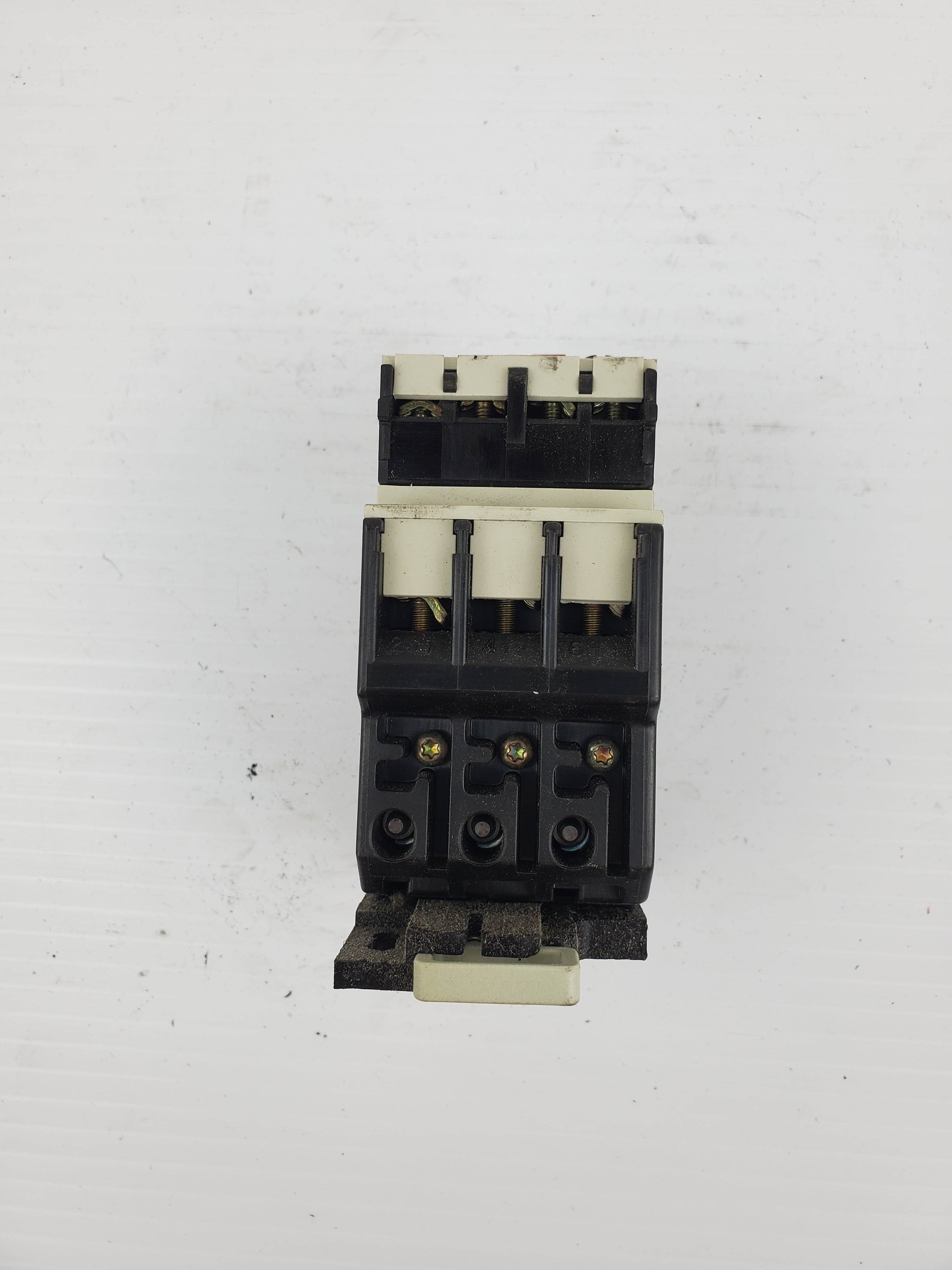 Telemecanique LR2D1308 Terminal Overload Relay With LA7-D1064 Adaptor