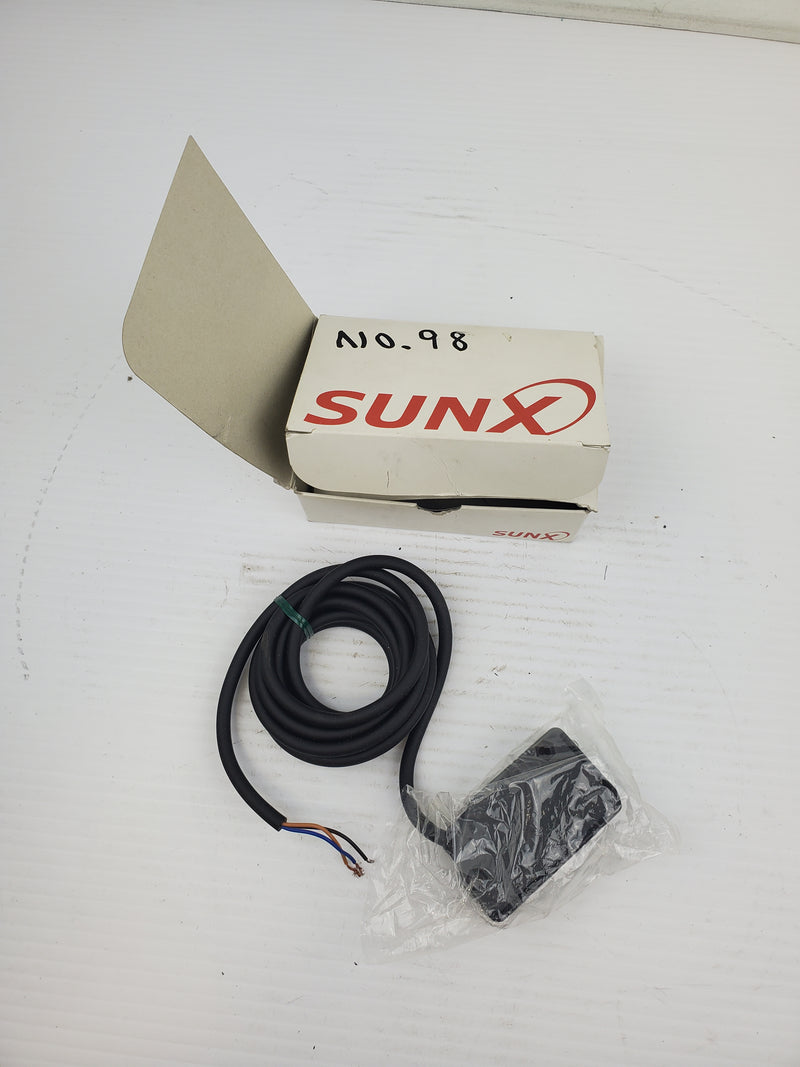 SunX EQ-34 Reflective Photoelectric Sensor 0105-6140-00