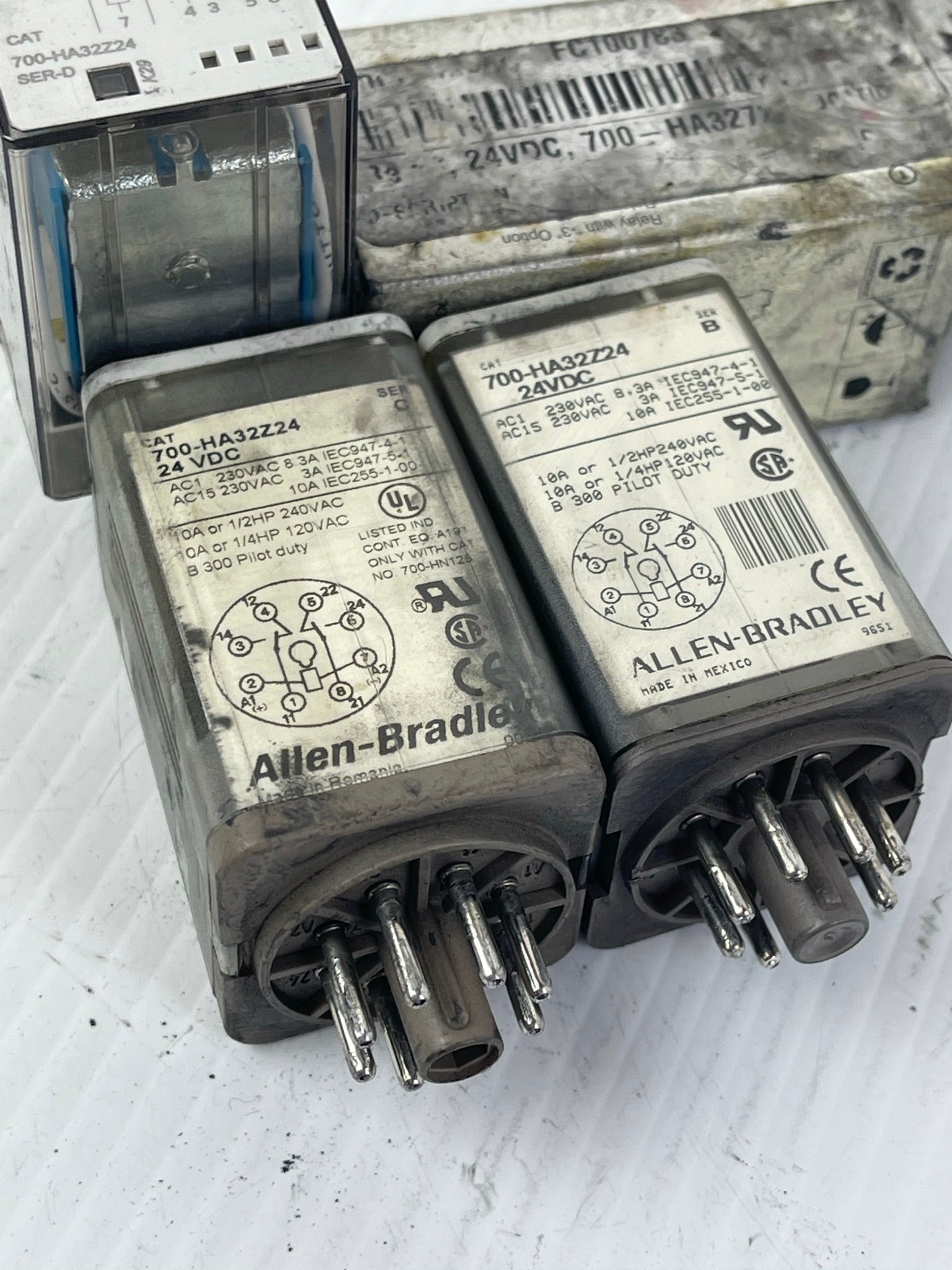 Allen-Bradley 700-HA32Z24 Relay no Base 24V DC Series B, C, and D - Lot of 3