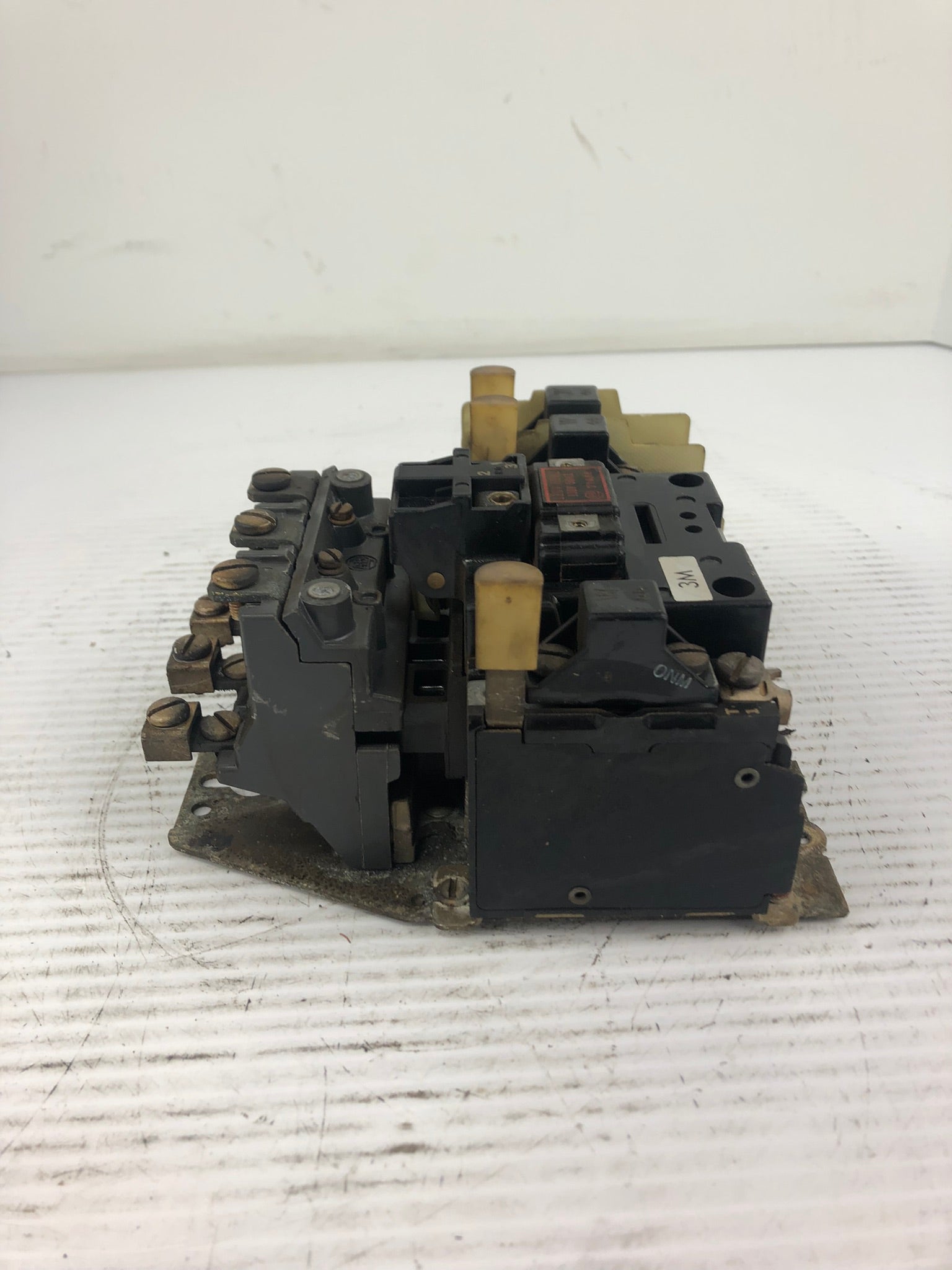 Allen Bradley 709-B0D103 Starter Series K Size 1 120V/110V 50/60Hz 71A86 Coil