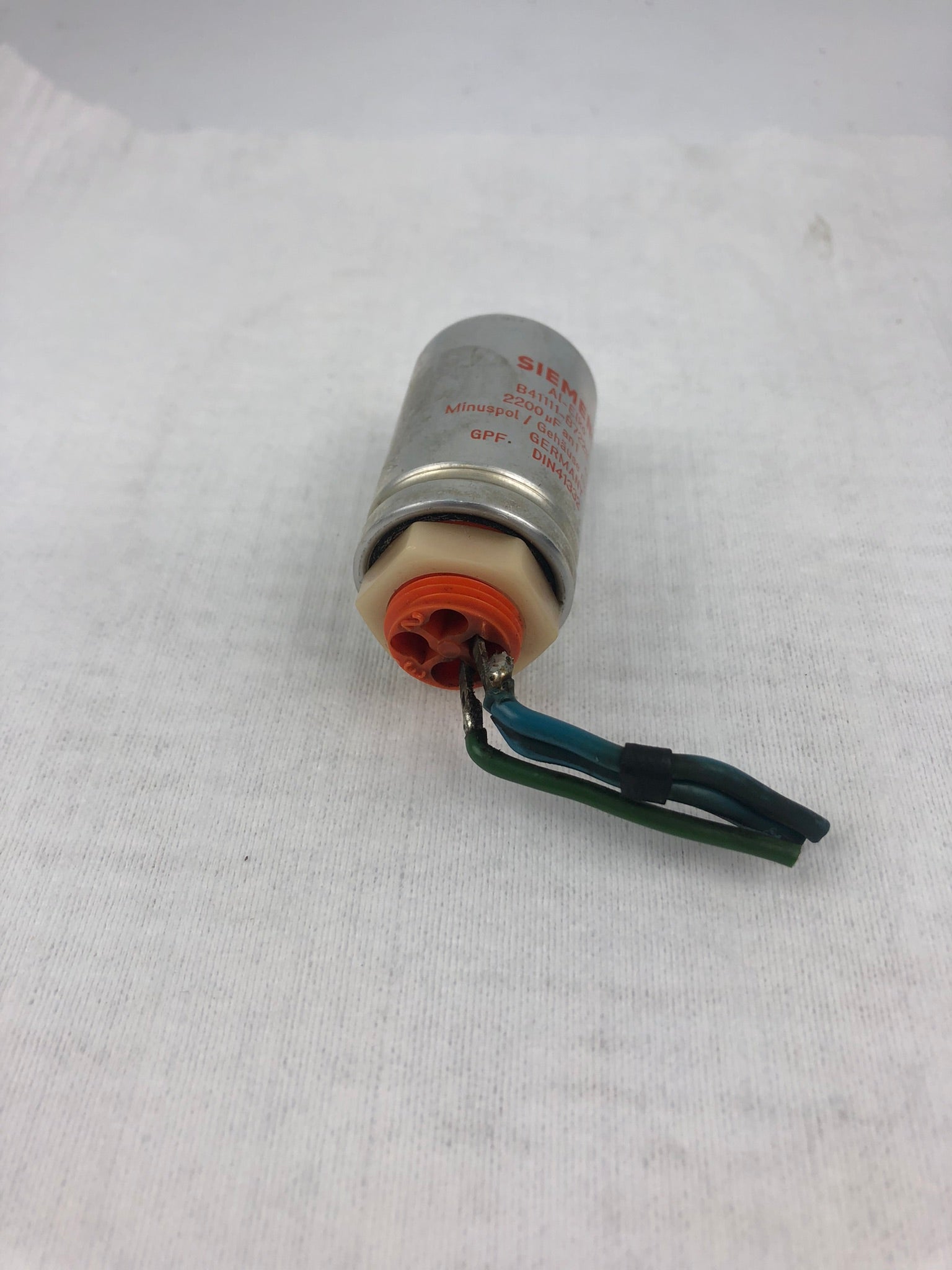 Siemens AL-ELKO Capacitor B41111-B7228-T