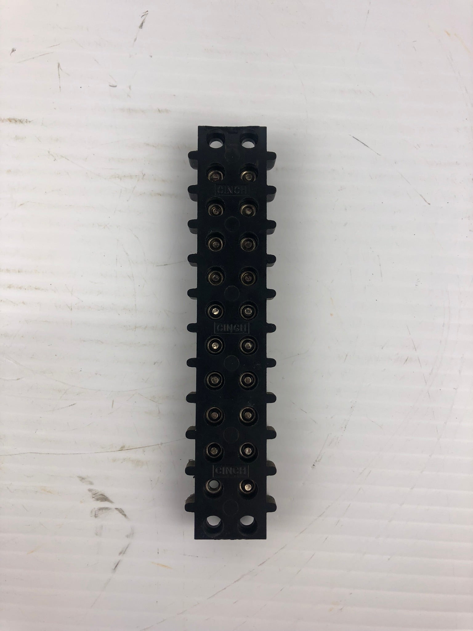 Cinch 12 Slot Terminal Block