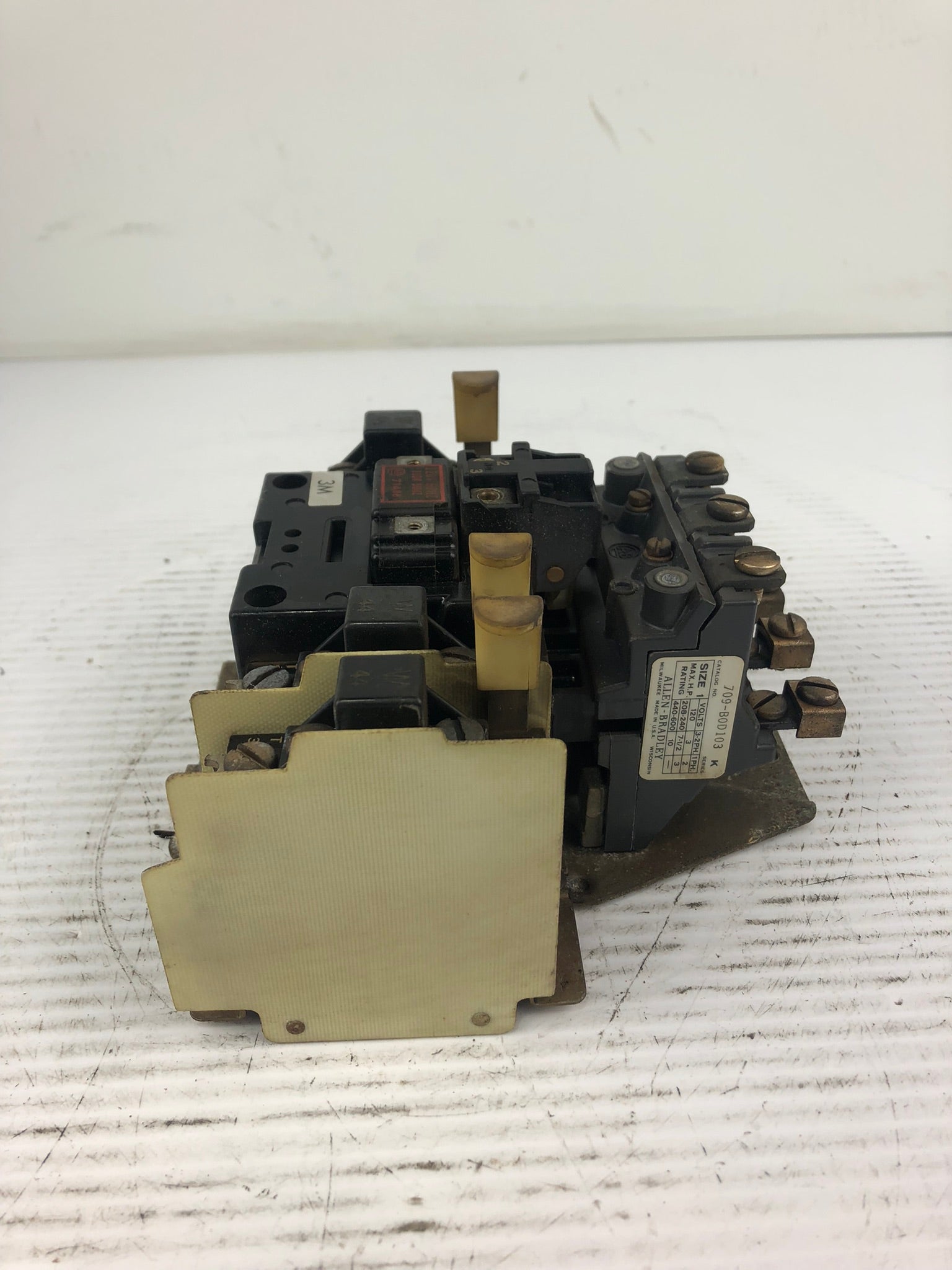 Allen Bradley 709-B0D103 Starter Series K Size 1 120V/110V 50/60Hz 71A86 Coil
