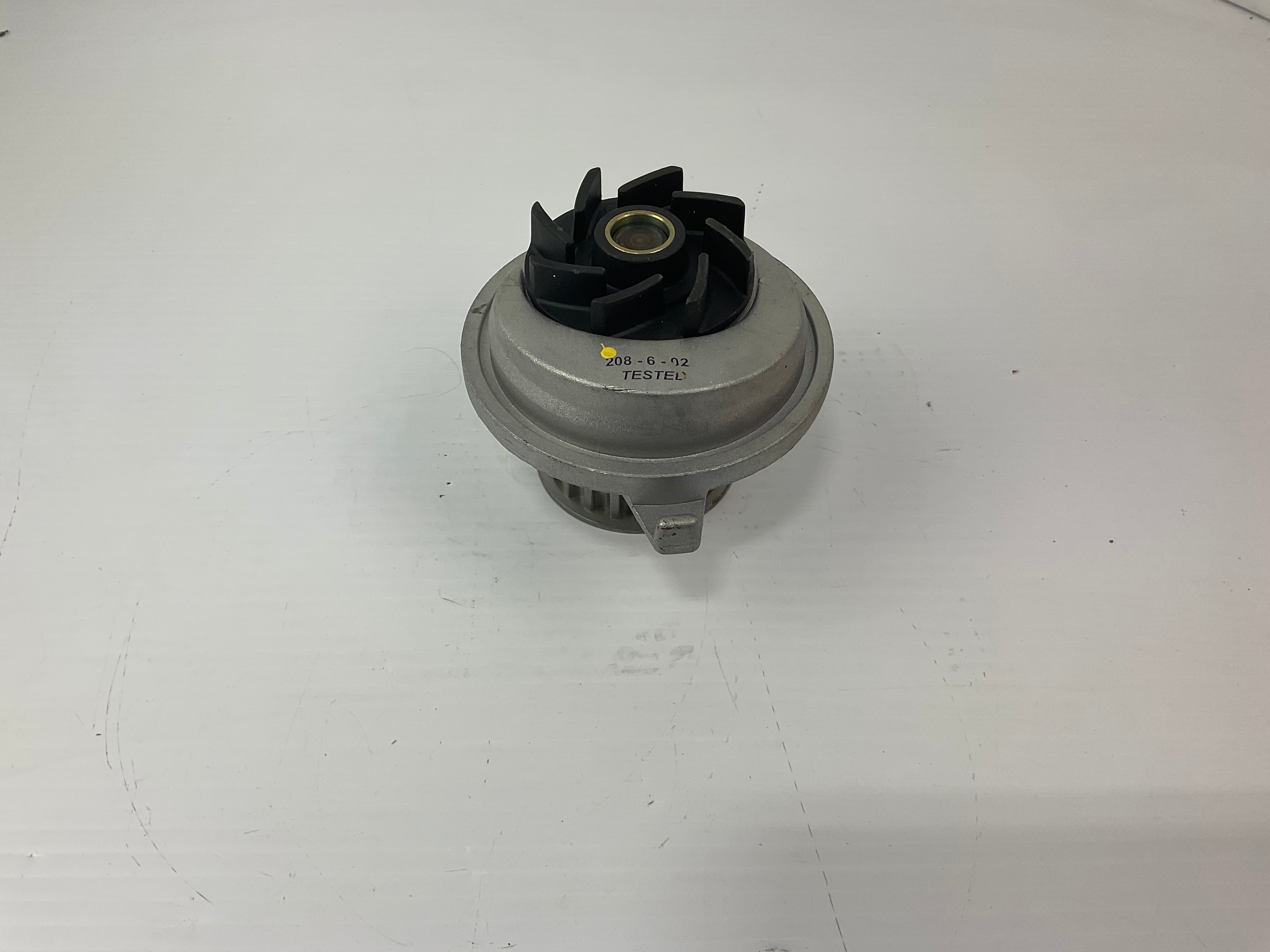 Engine Water Pump Interchangeable with Airtex AW5017