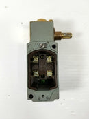 Allen Bradley Z-16068 Operator Head and Receptacle