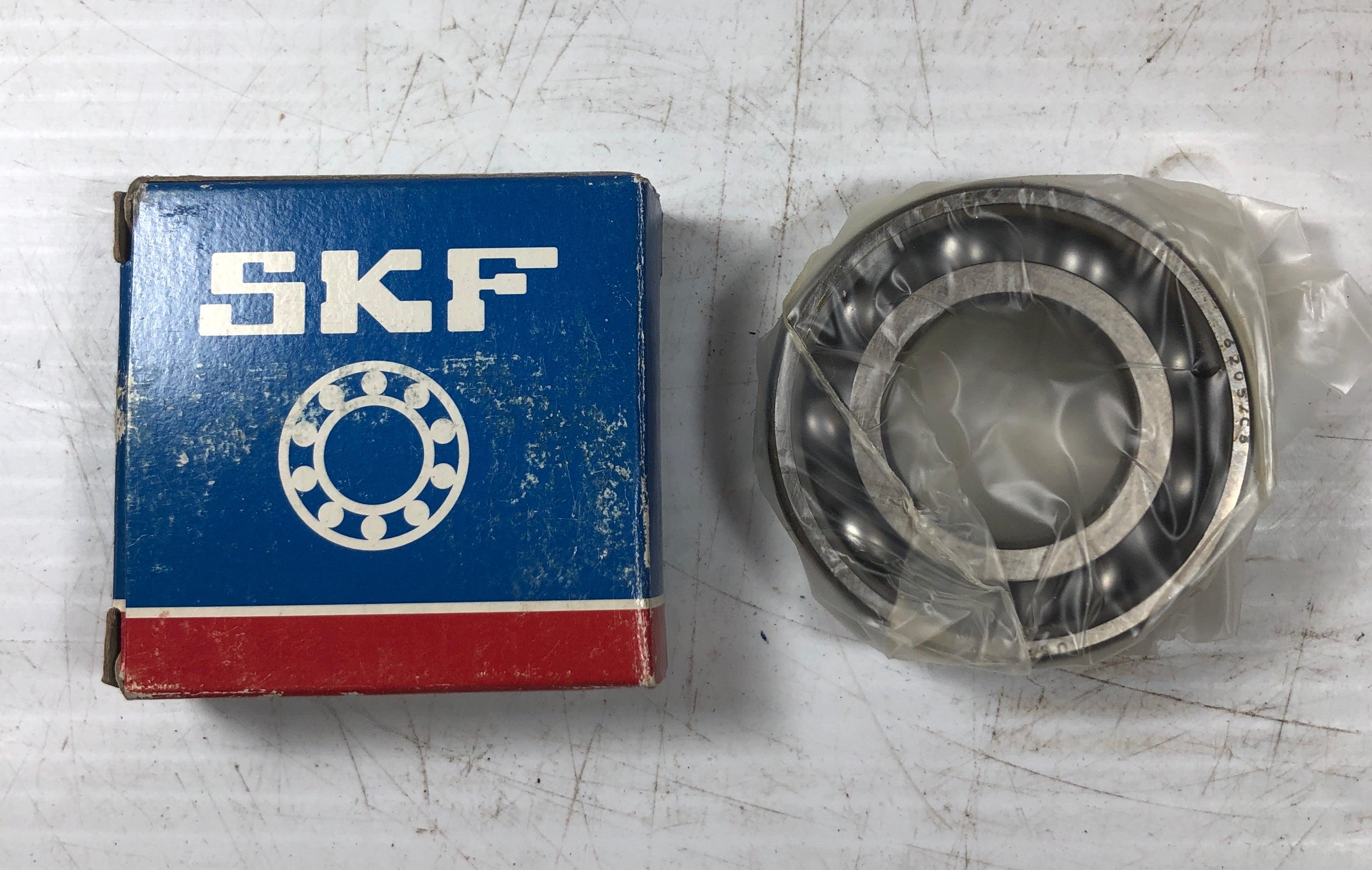 SKF Bearing 6205 JEM