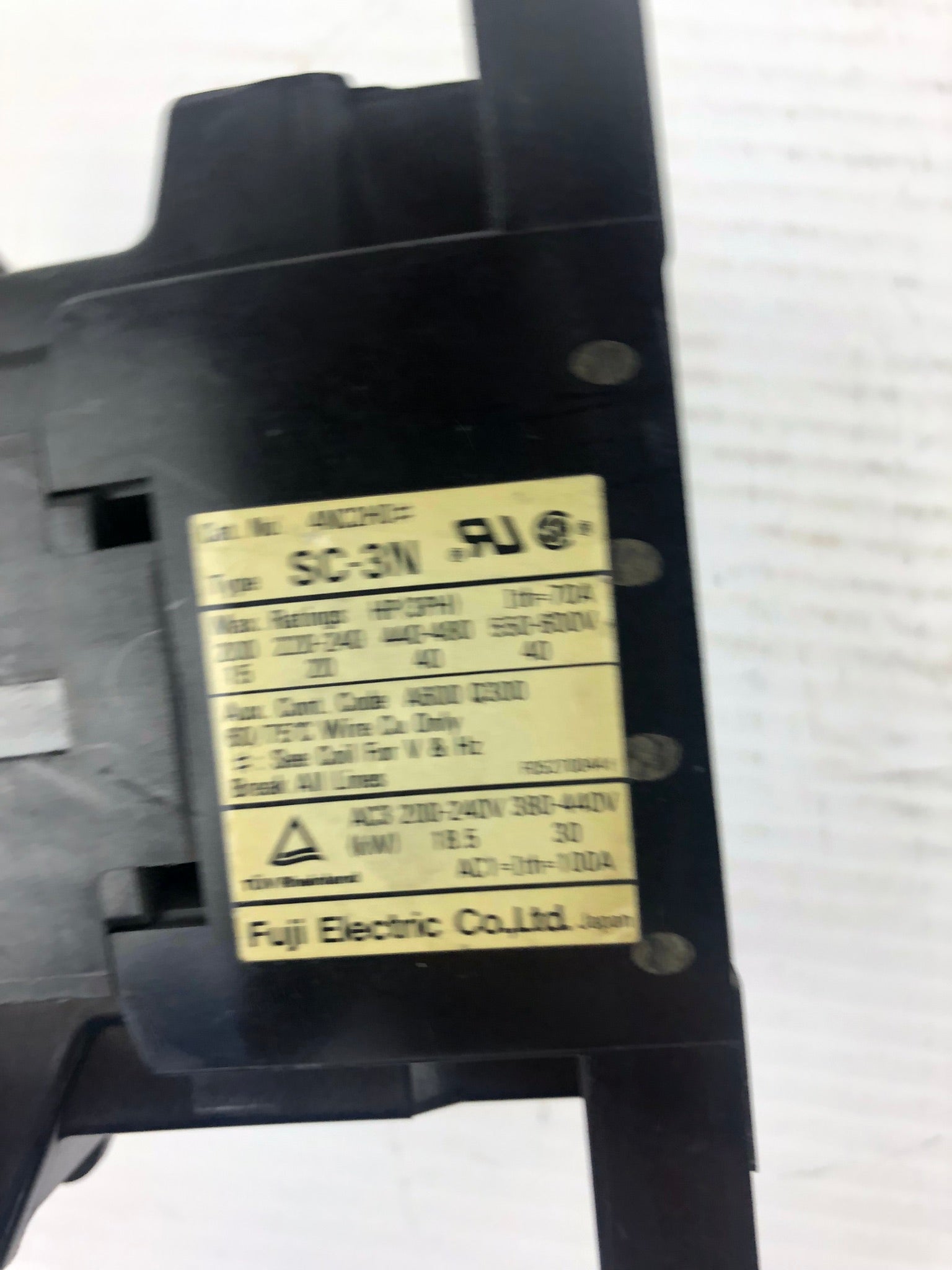 Fuji Electric SC-3N (65) Magnetic Contactor 4NC2H# SC3N65 - Broken Side