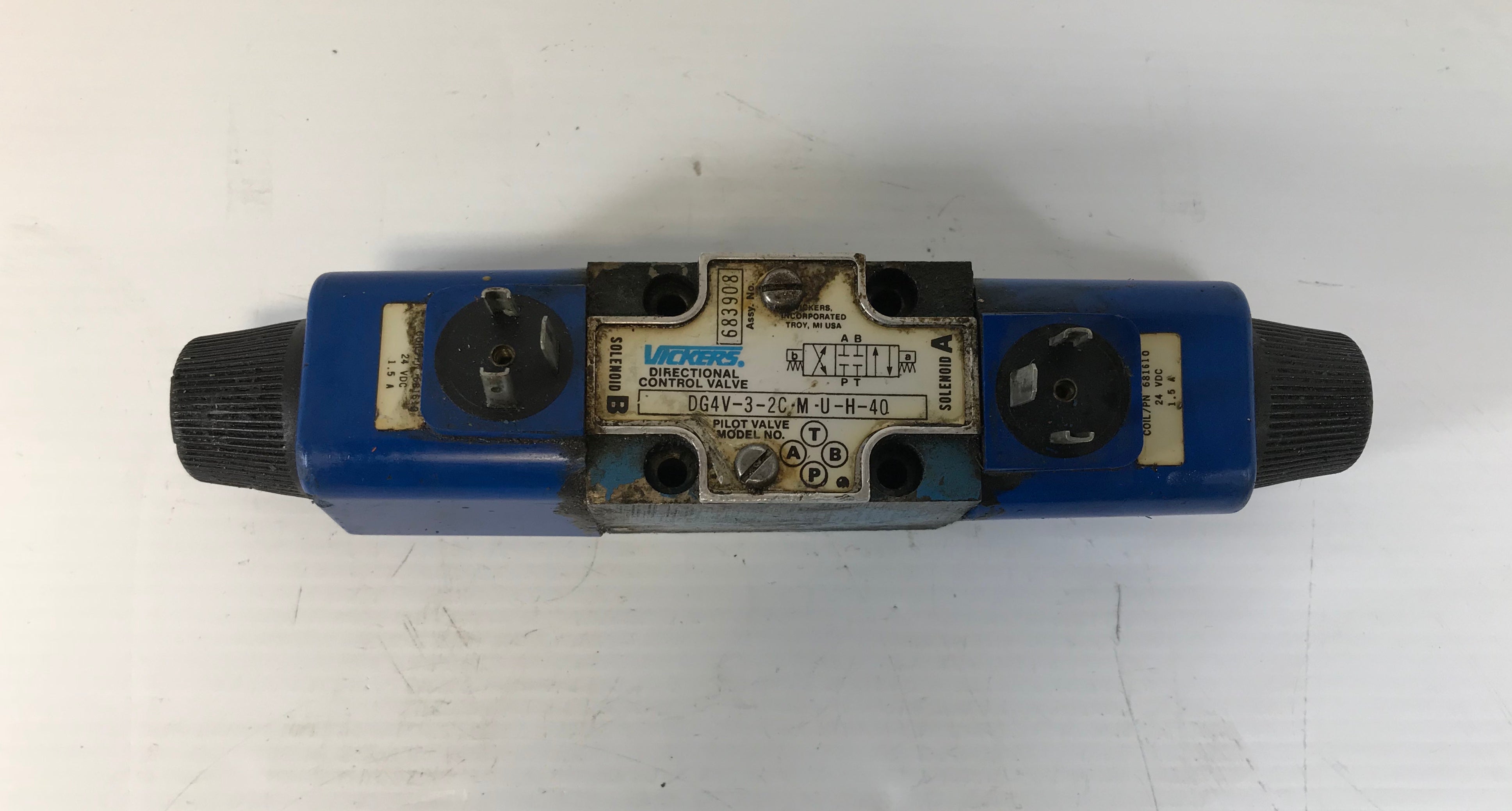 Vickers Directional Control Valve DG4V-3-2C-M-U-H-40