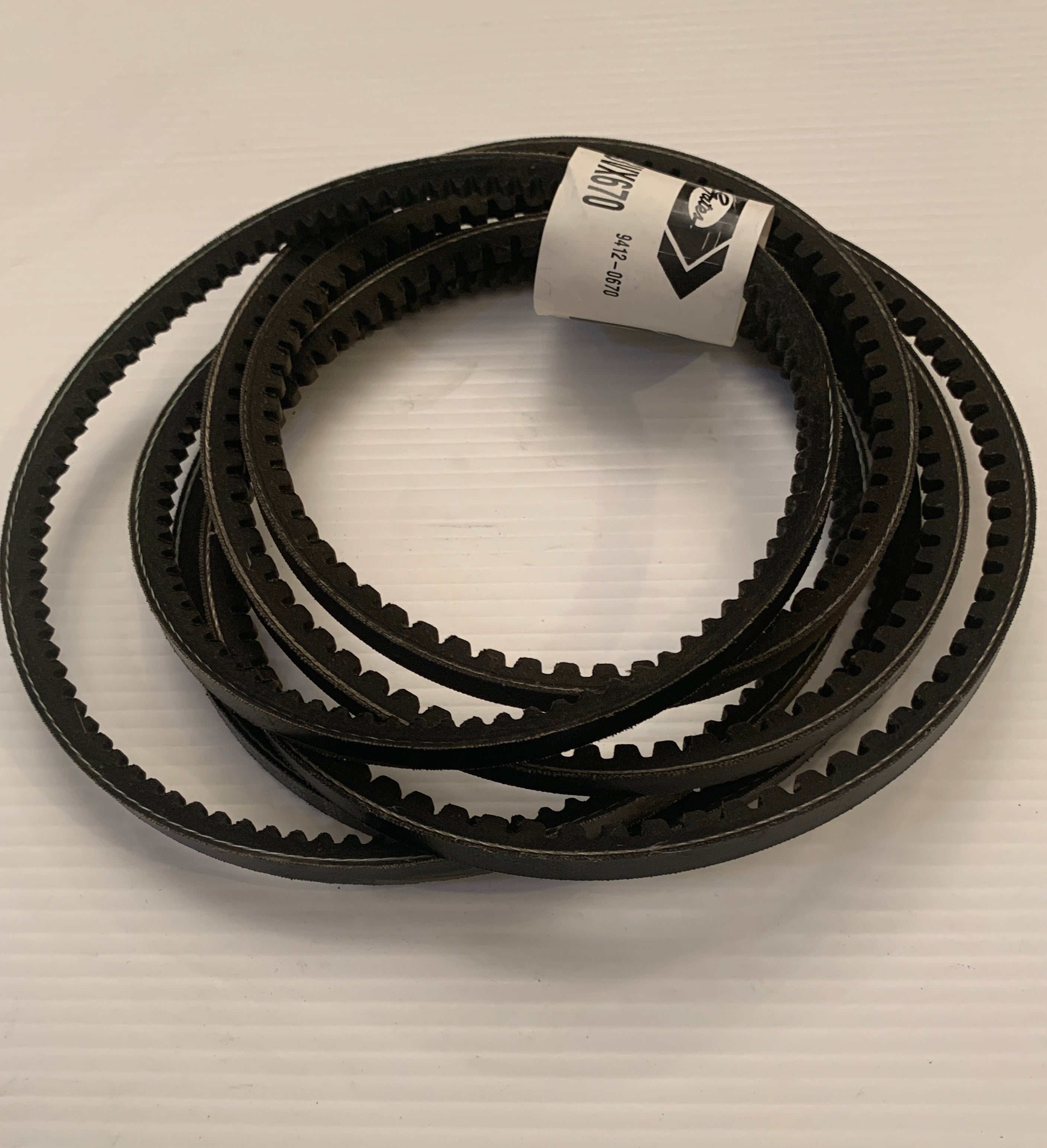 Gates 3VX670 Cogged V-Belt