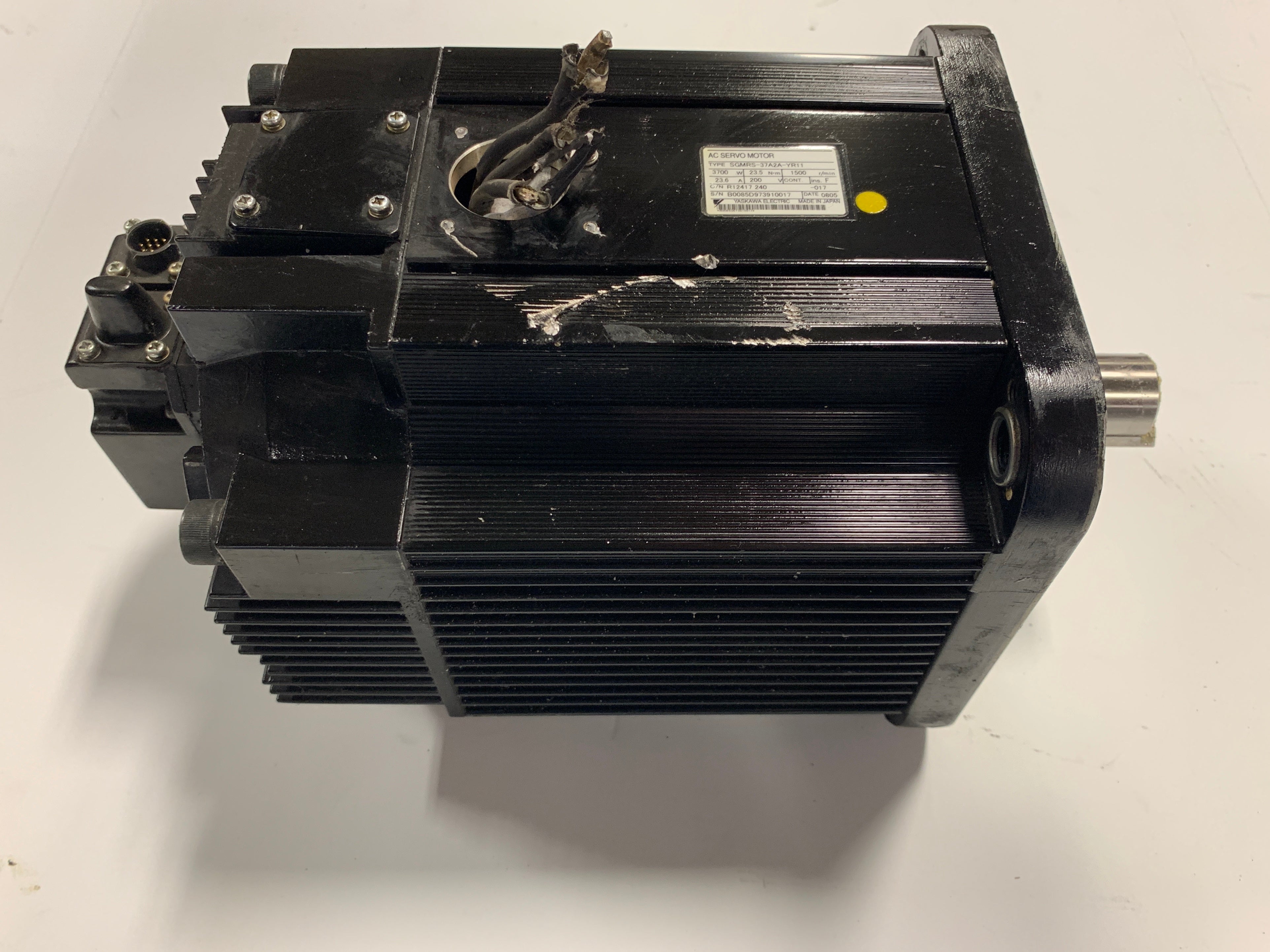 Yaskawa Servo Motor SGMRS-37A2A-YR11