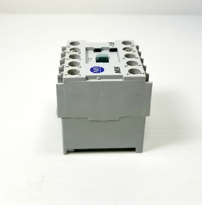 Allen-Bradley 100-MO9NZ*3 Series A Contactor