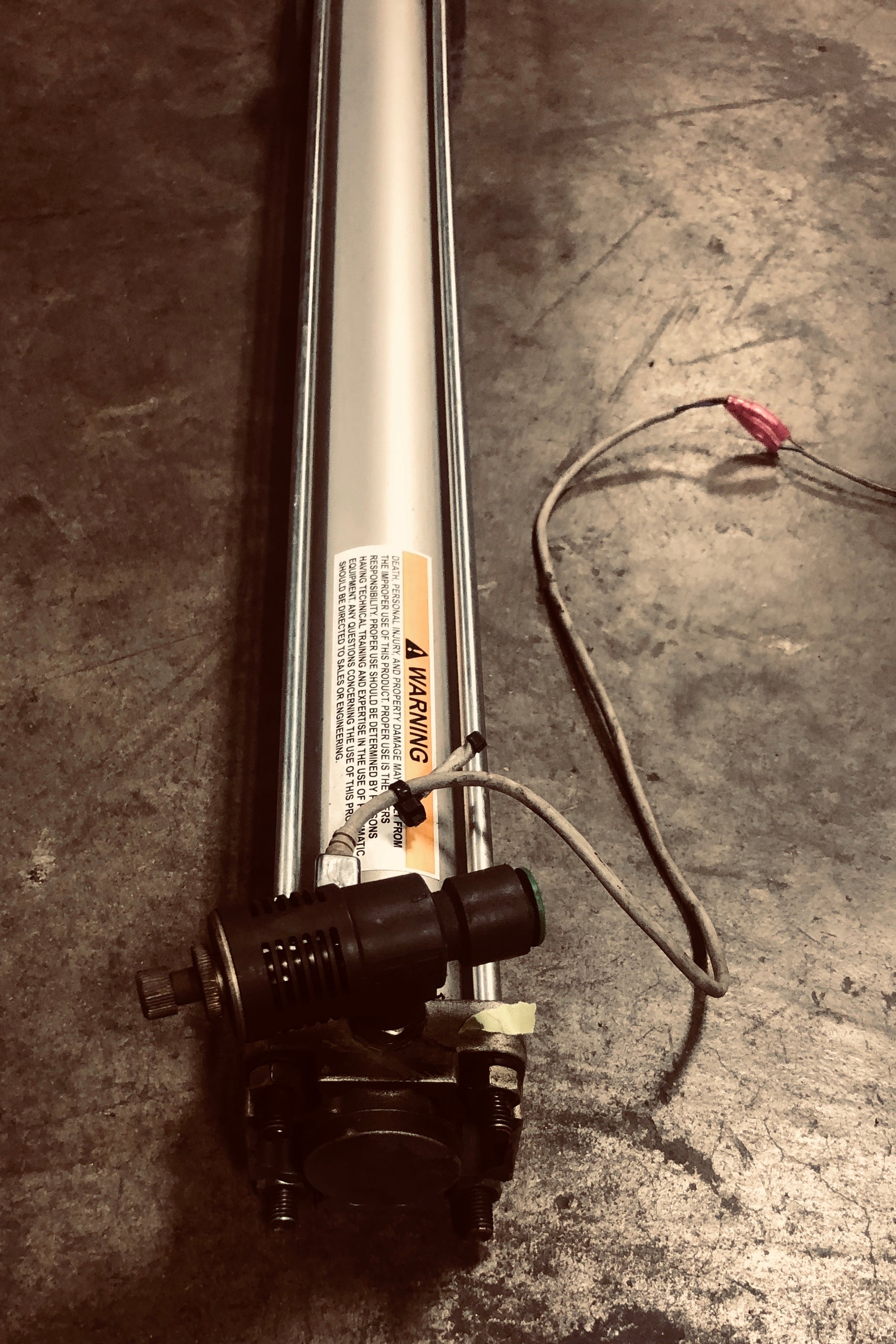 SMC CDA2F50-1100-A93L Cylinder 145 PSI 1.00 MPa