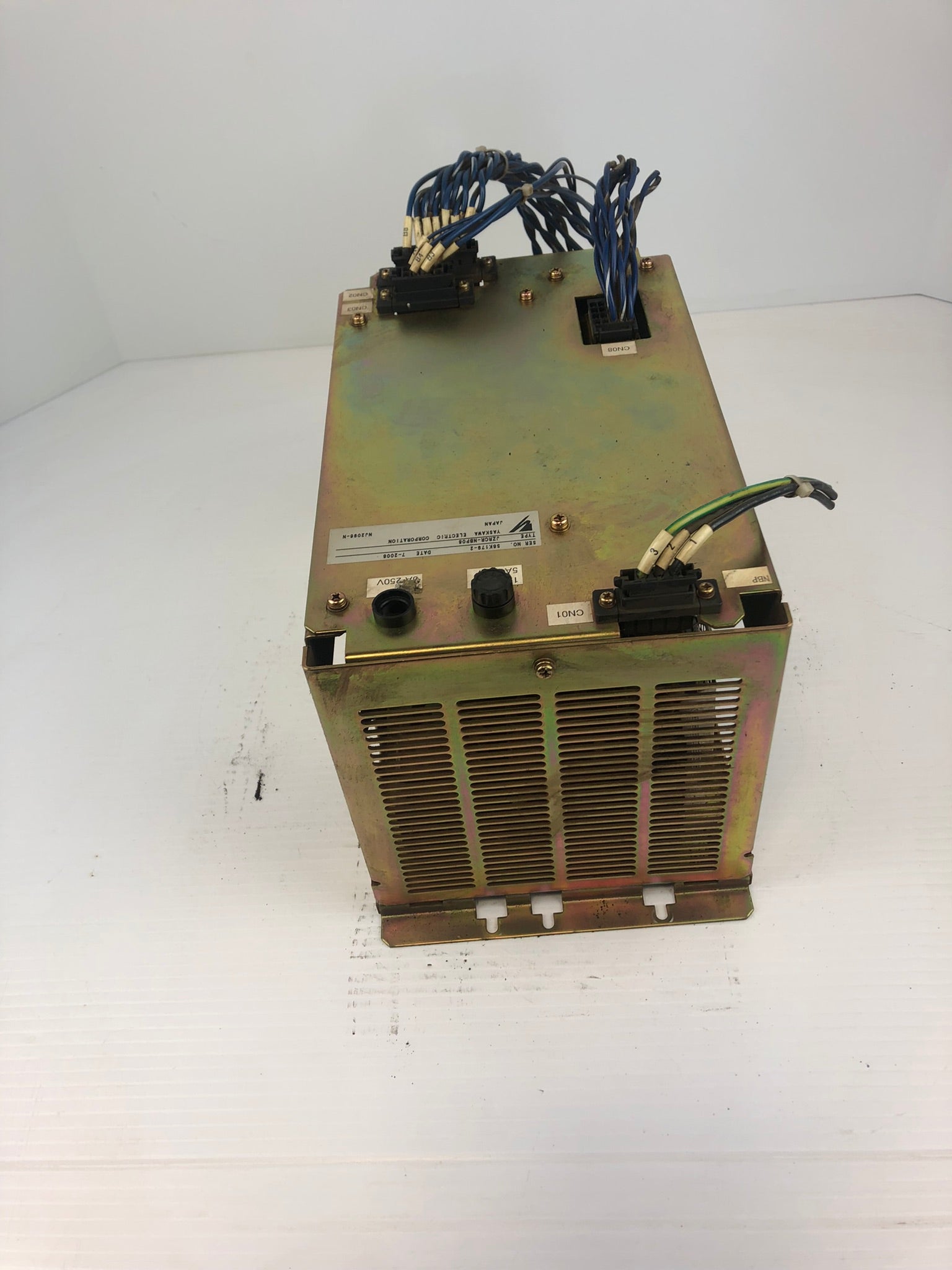 Yaskawa Electric JZRCR-NBP08 Drive 250V (Missing Top Knob)