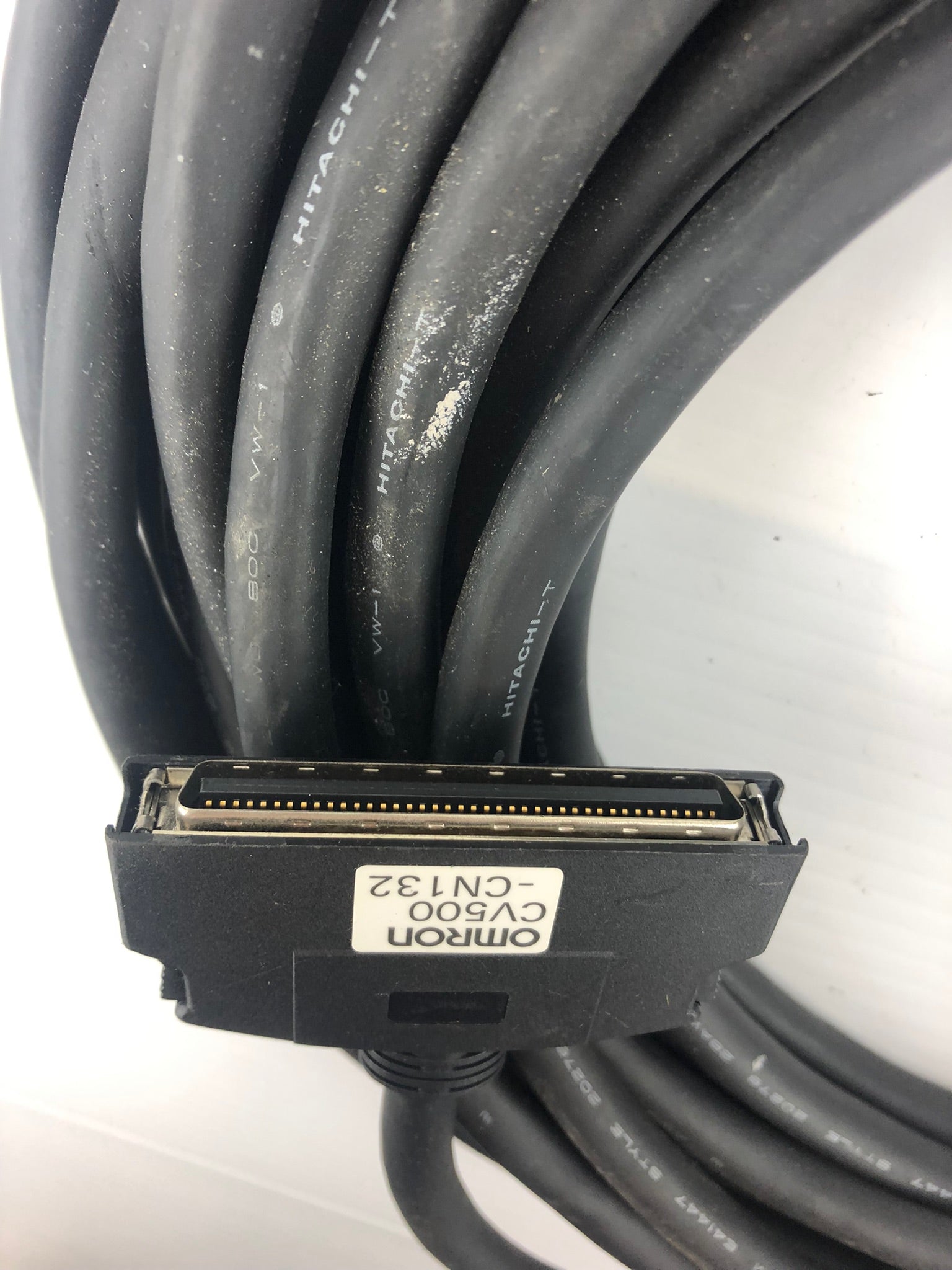 Omron CV500-CN132 Cable E41447 Style