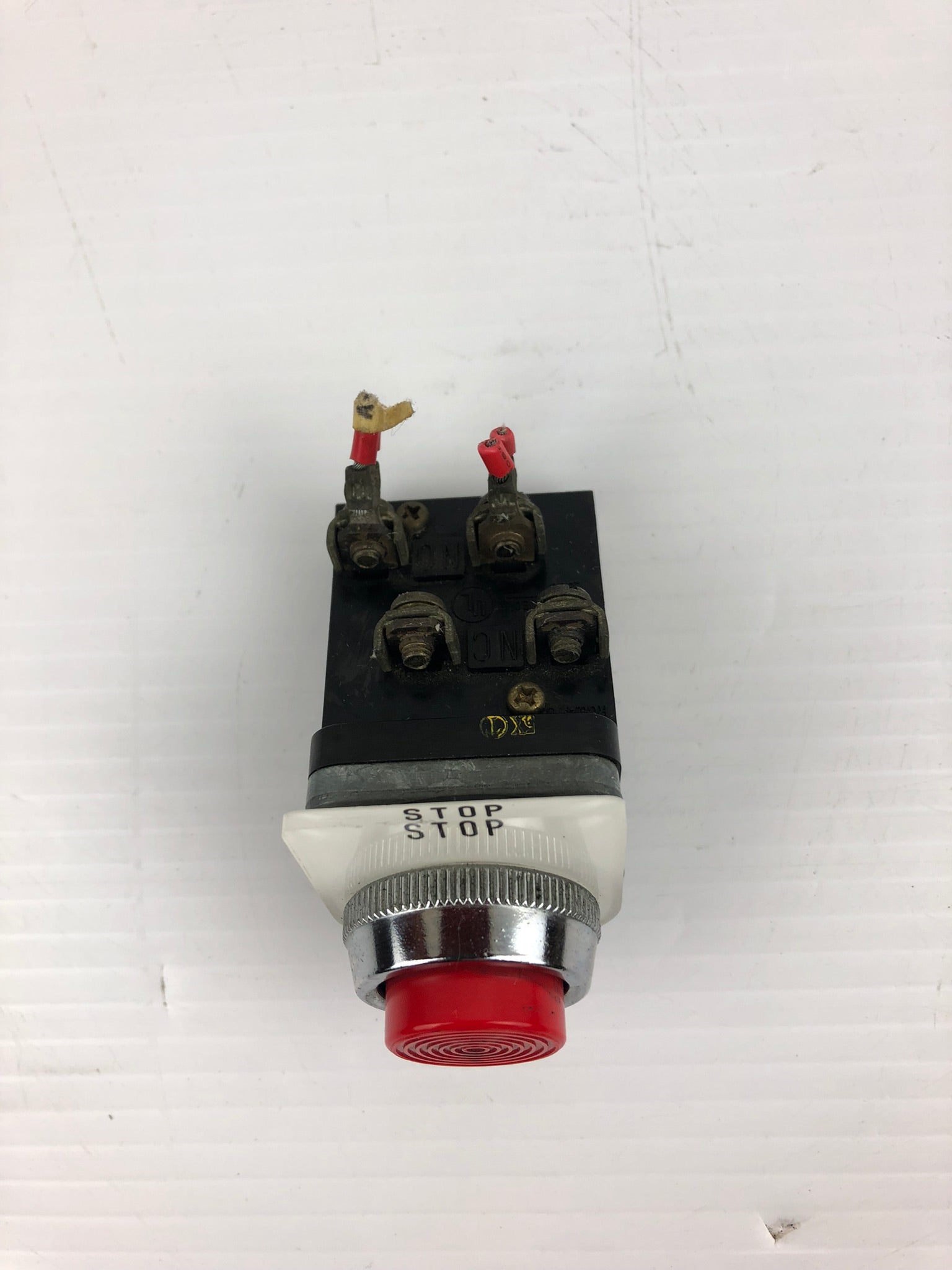 Fuji 70C-IA Selector Switch Red With Stop Selection 600 VAC