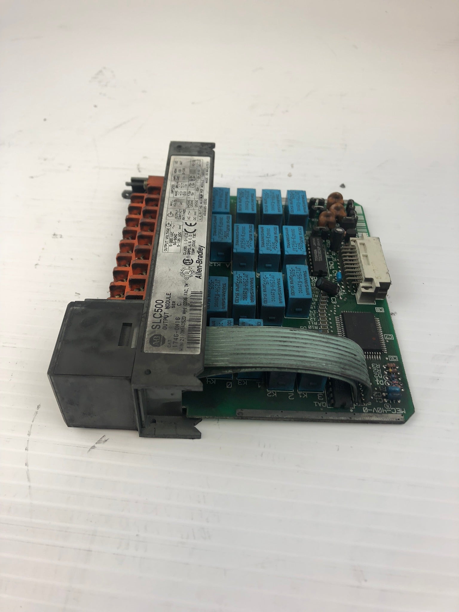 Allen-Bradley 1746-0W16 Output Module Series C SLC 500 1746-OW16