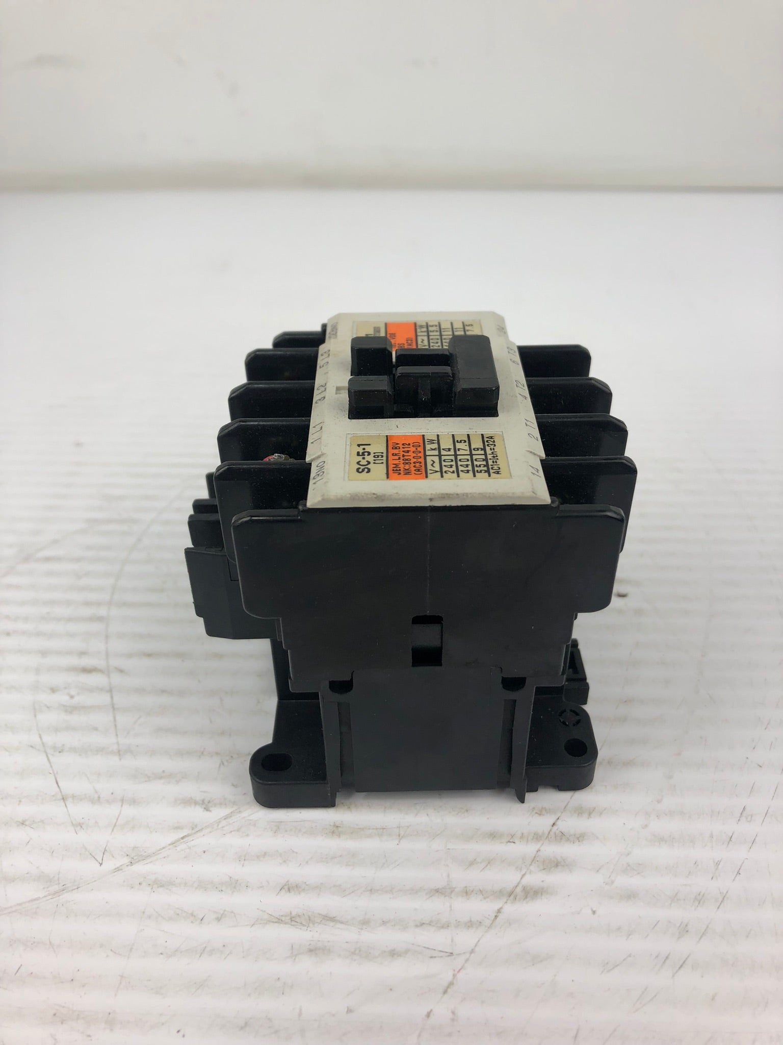 Fuji Electric SC-5-1 (19) Contactor Relay