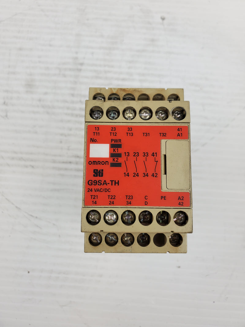 Omron G9SA-TH301 Safety Relay Unit Two Hand Controller 24VAC/DC