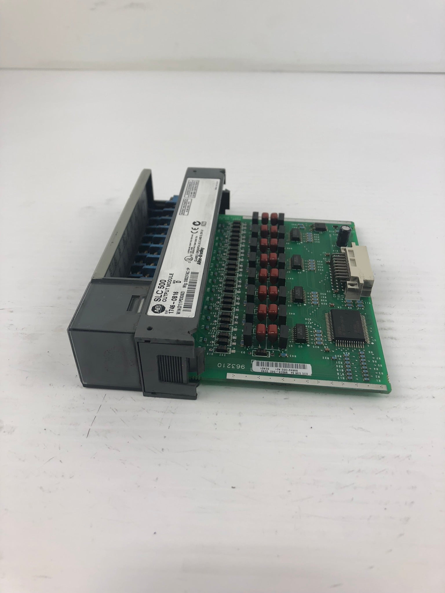 Allen-Bradley 1746-0B16 Series D Output Module SLC 500 (with Cover)